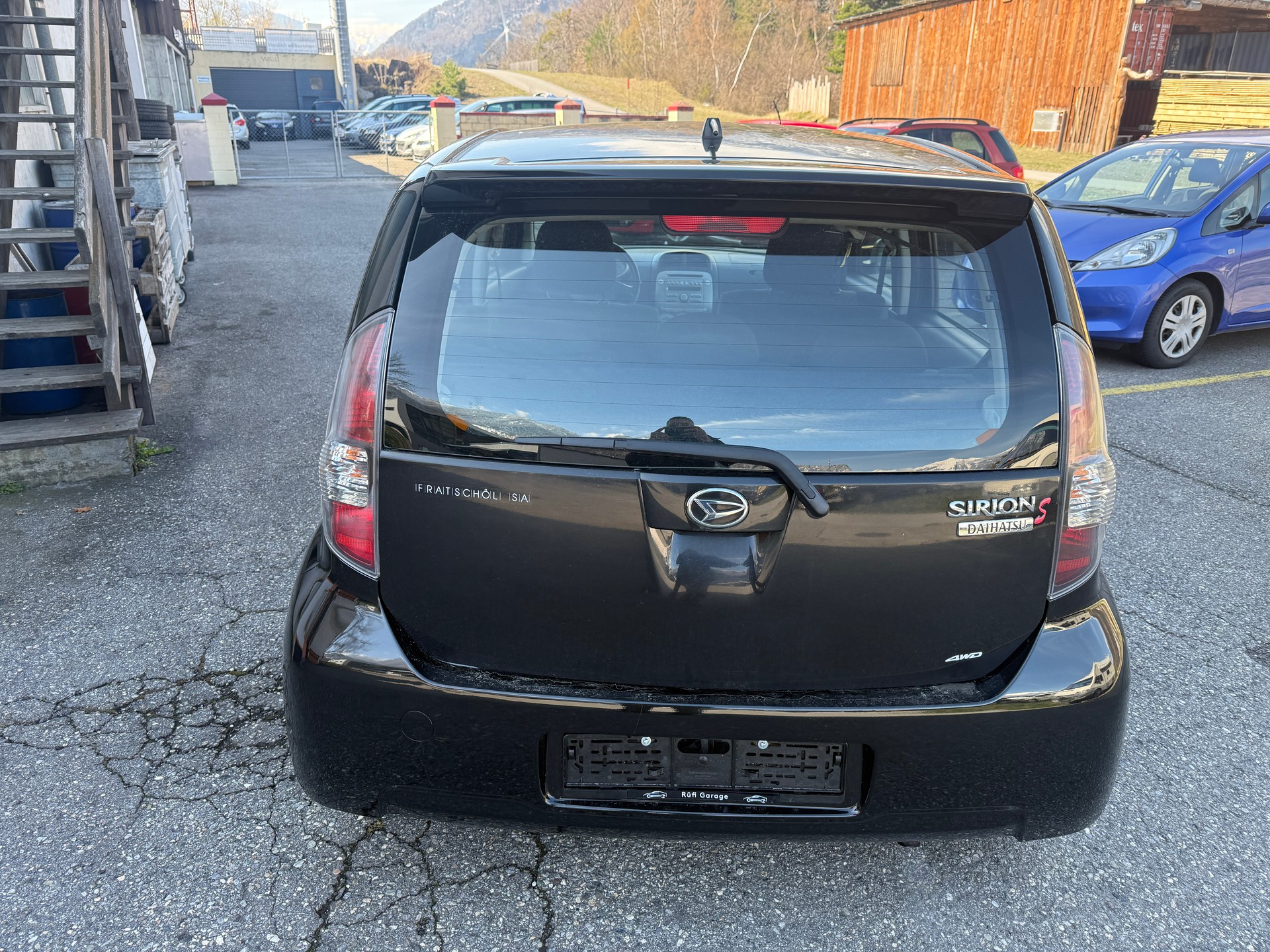 DAIHATSU Sirion 1.3 S Custom 4WD Automatic-image-4