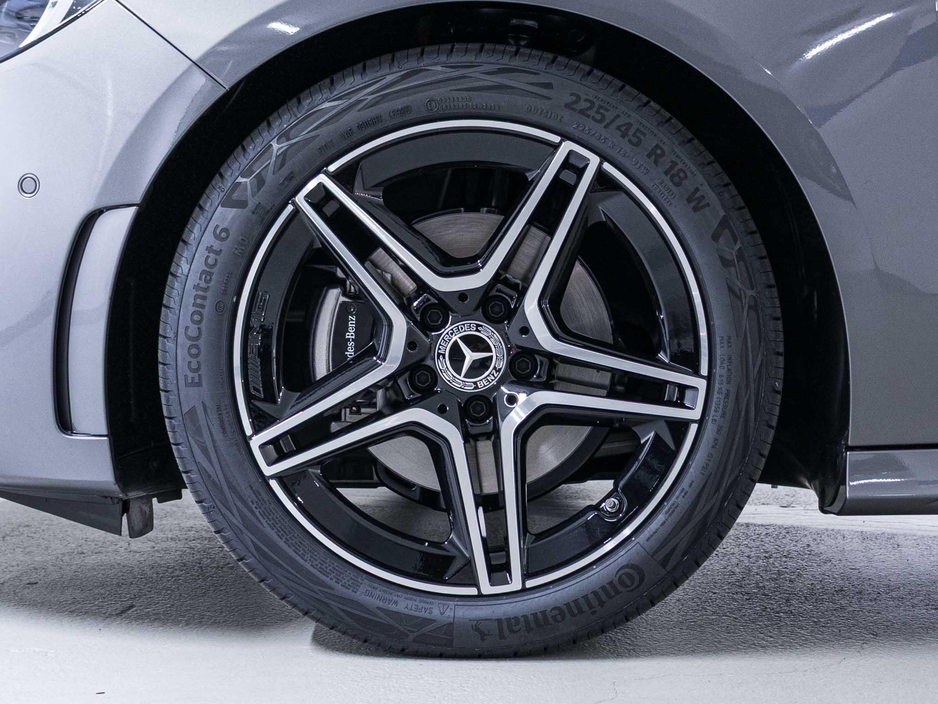 MERCEDES-BENZ B 200-image-12