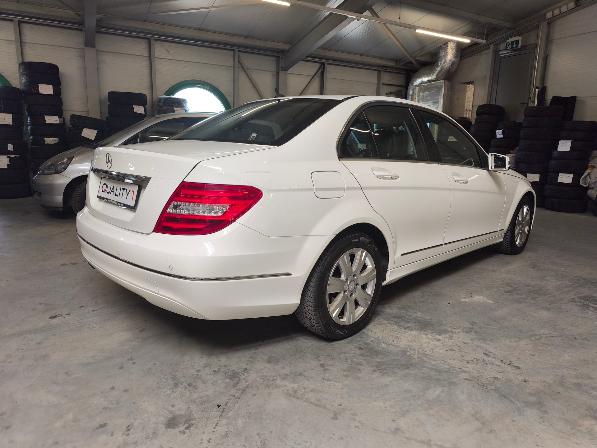 MERCEDES-BENZ C 180 Elégance 7G-Tronic-image-2