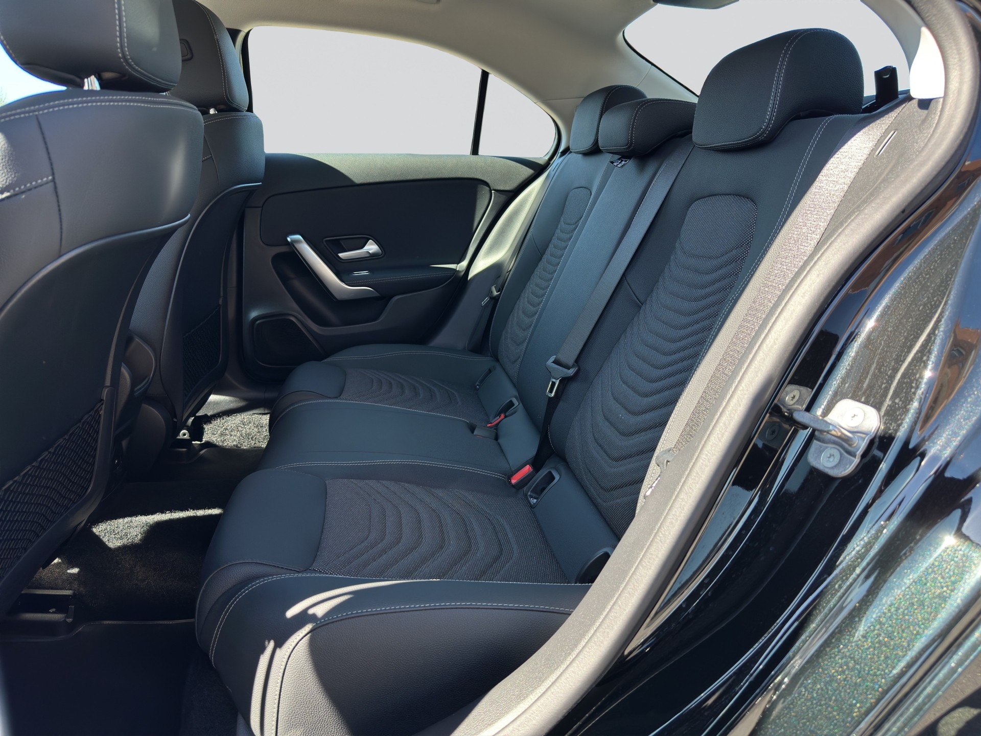 MERCEDES-BENZ A 180 d 8G-DCT Progressive-image-7