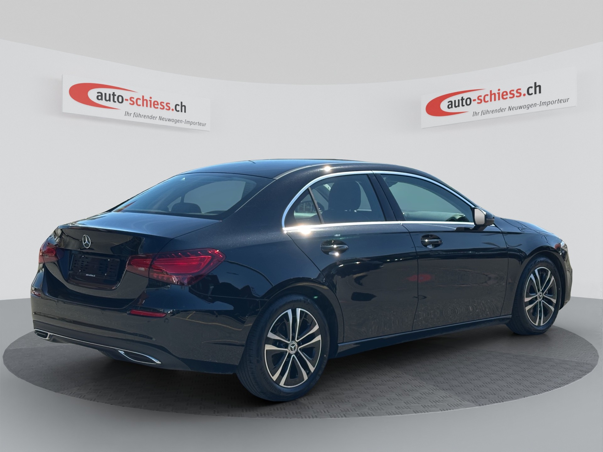 MERCEDES-BENZ A 180 d 8G-DCT Progressive-image-4