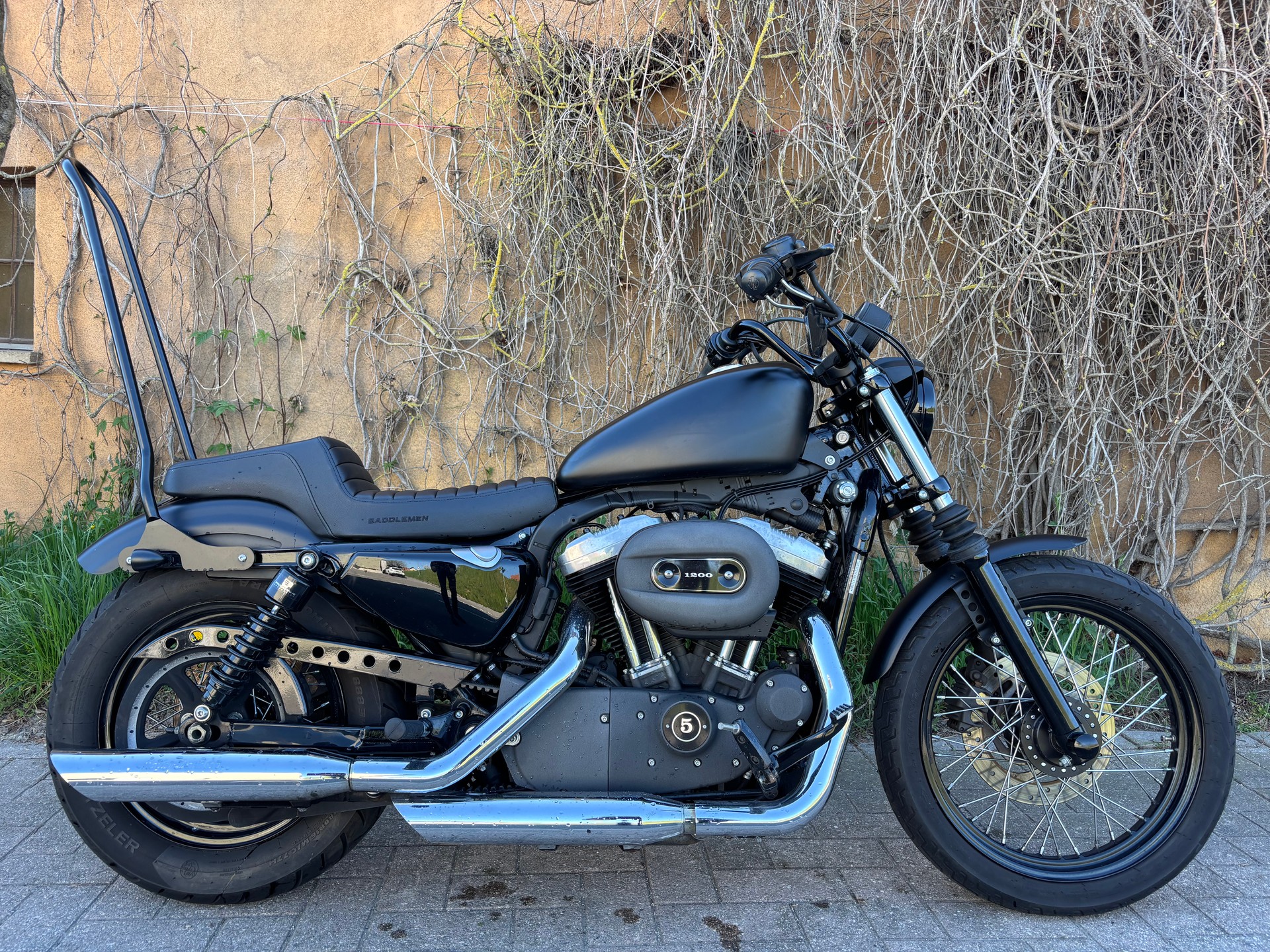 HARLEY-DAVIDSON XL 1200 N Sportster Nightster-image-1