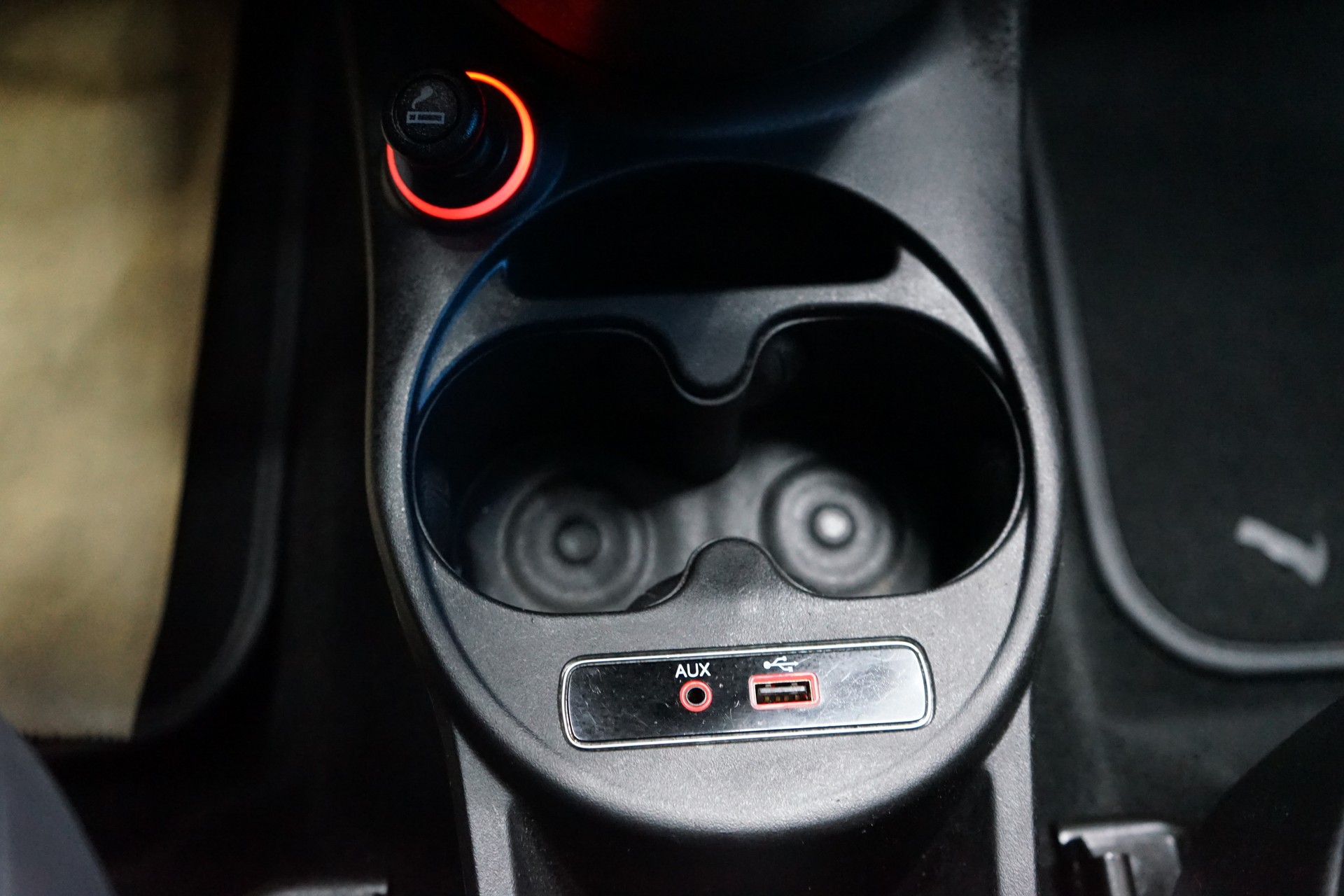 FIAT 595C 1.4 16V Turbo Abarth Turismo Dualogic-image-16