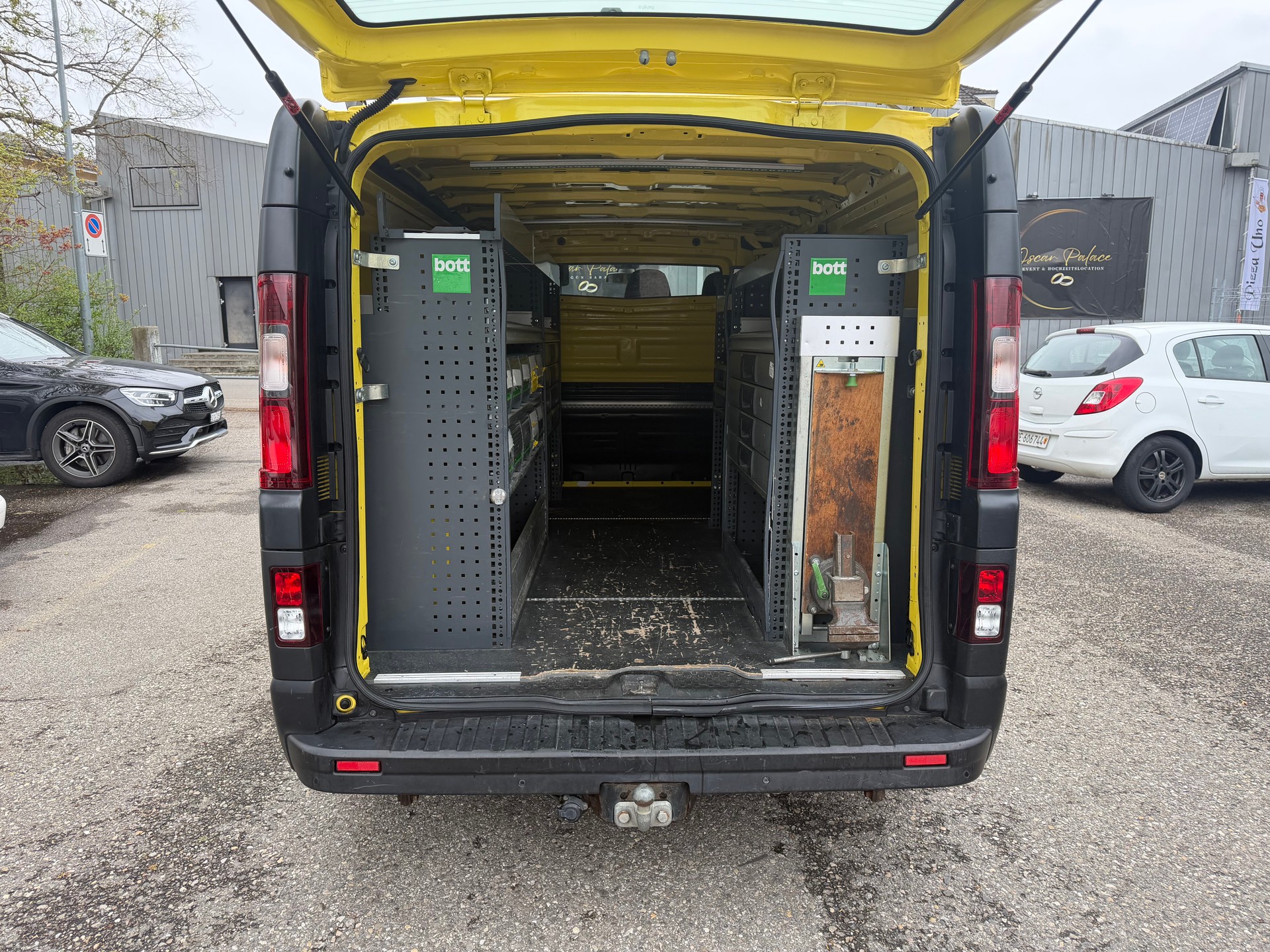 RENAULT Trafic 2.0 ENERGY dCi145 3.0t Business L2H1 ** Navi * LED * Klimaanlage * Tempomat * PDC H * RF-Kamera * Ab MFK-image-14