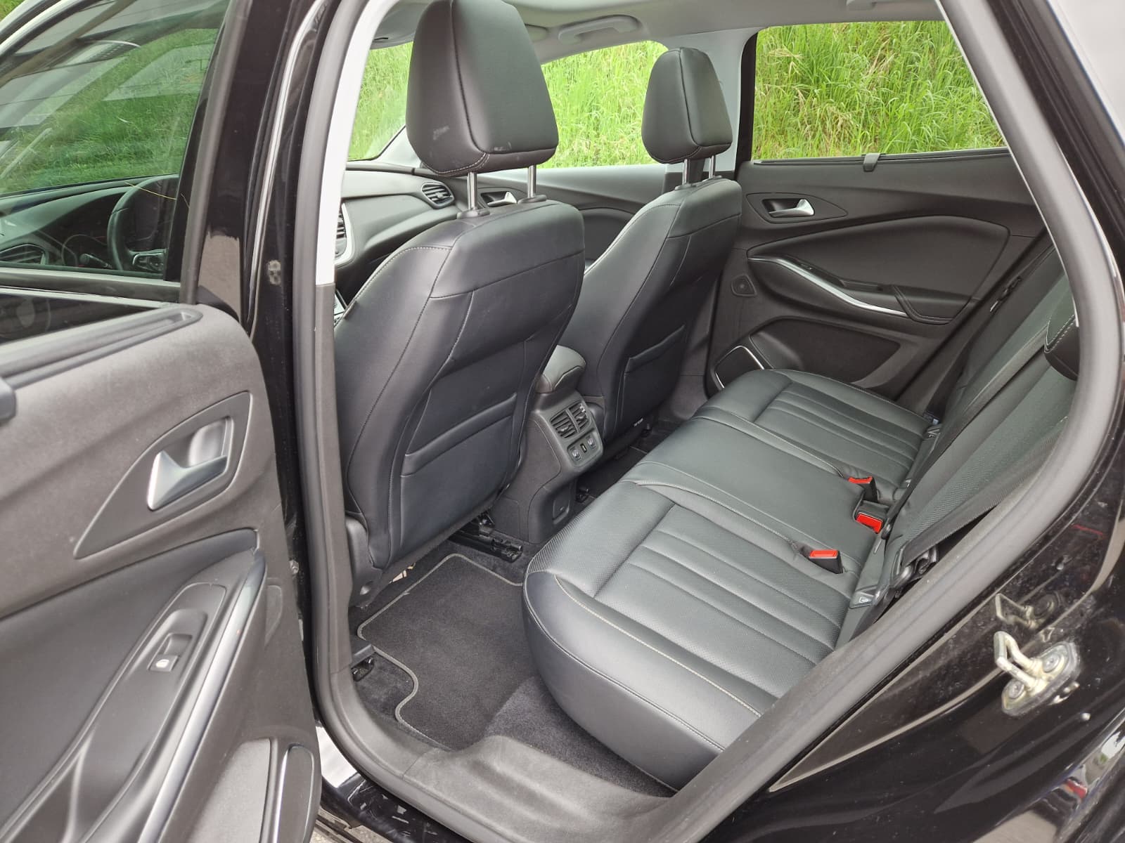 OPEL Grandland X 1.2i TP Ultimate Automatik-image-8