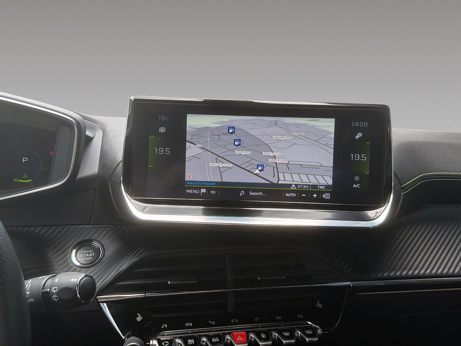 PEUGEOT 2008 1.2 PureTech 155 GT-image-9