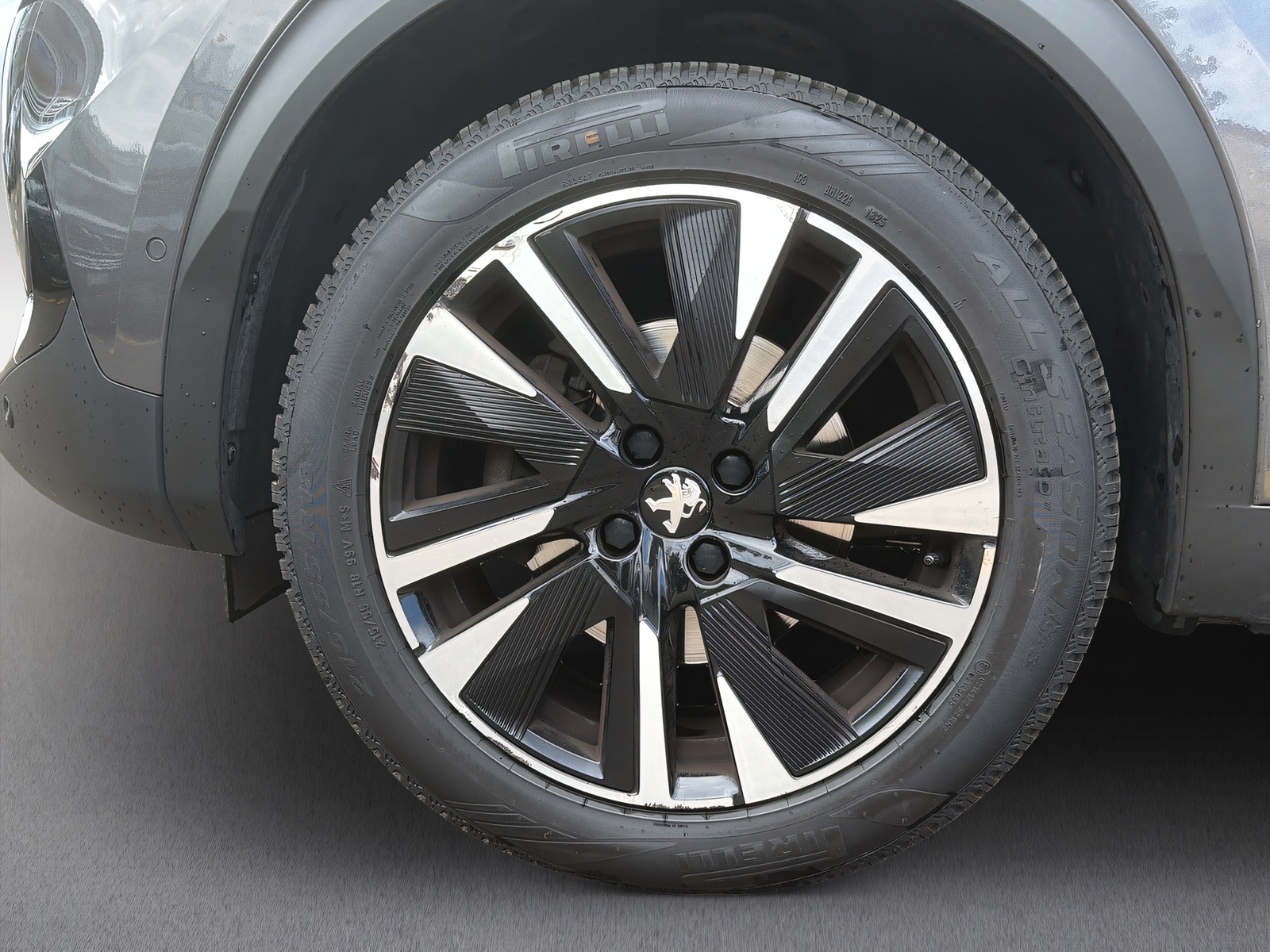 PEUGEOT 2008 1.2 PureTech 155 GT-image-19
