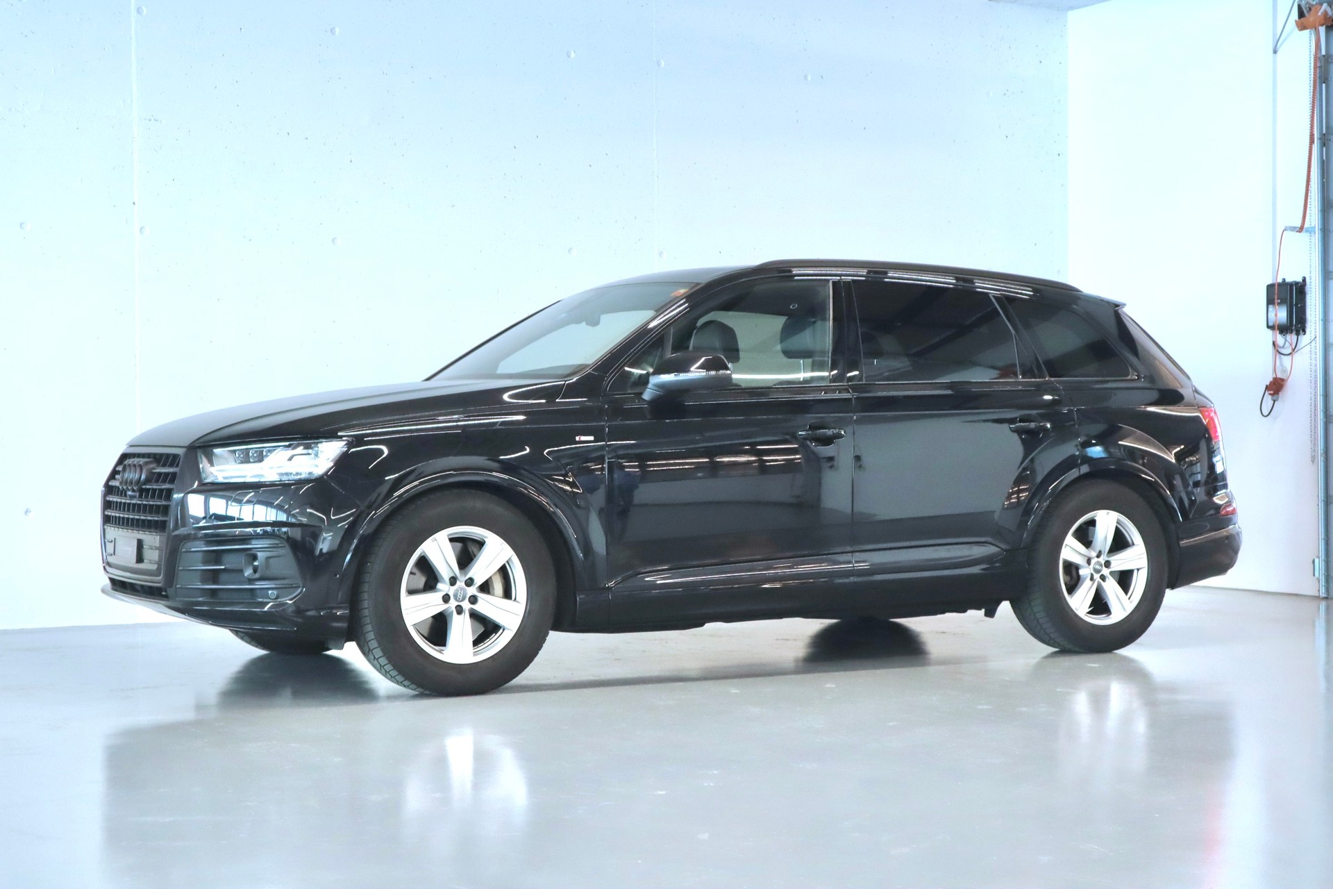 AUDI Q7 S-LINE 3.0 TDI QUATTRO | AUTOMAT | ALLRAD | CH-FZG | VOLLAUSSTATTUNG-image-3