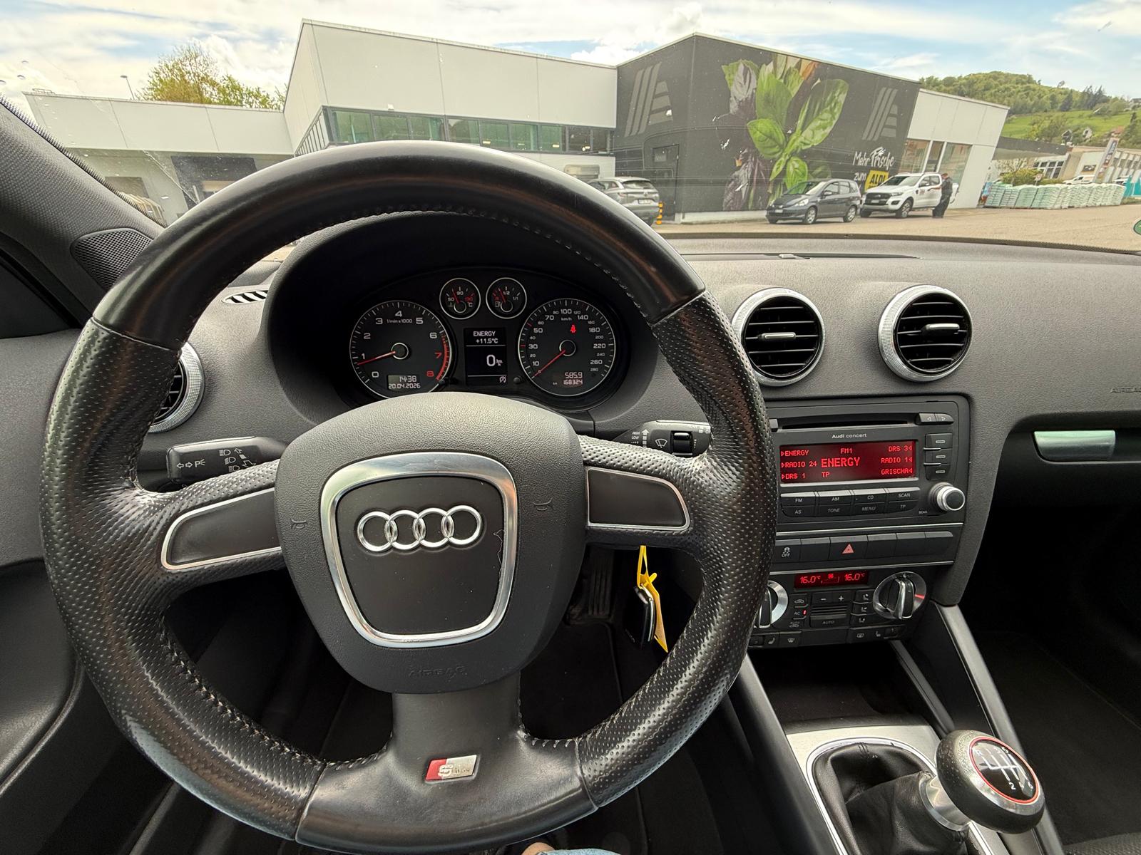 AUDI A3 Sportback 1.4 TFSI Attraction-image-6