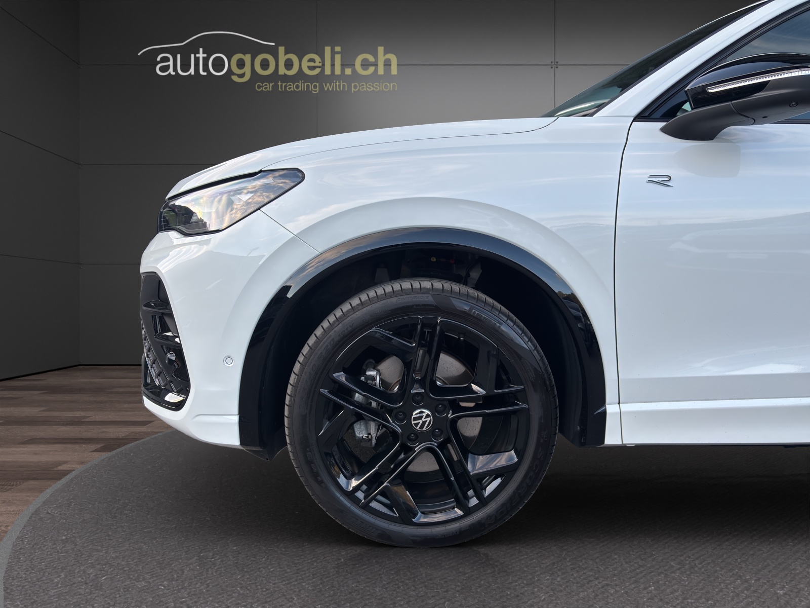 VW Tiguan 2.0 TDI SCR R-Line 4Motion DSG-image-14