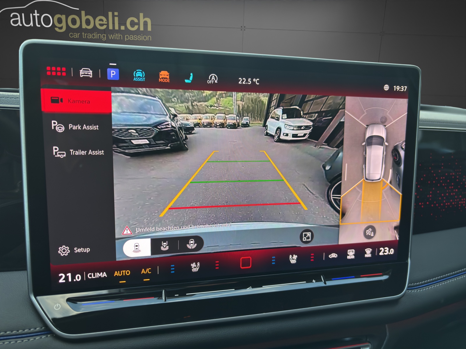VW Tiguan 2.0 TDI SCR R-Line 4Motion DSG-image-6