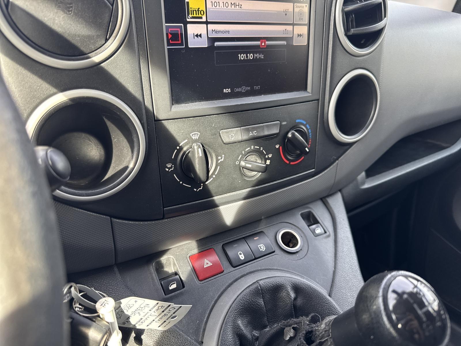 CITROEN Berlingo 1.6 VTi 98 Attraction-image-9