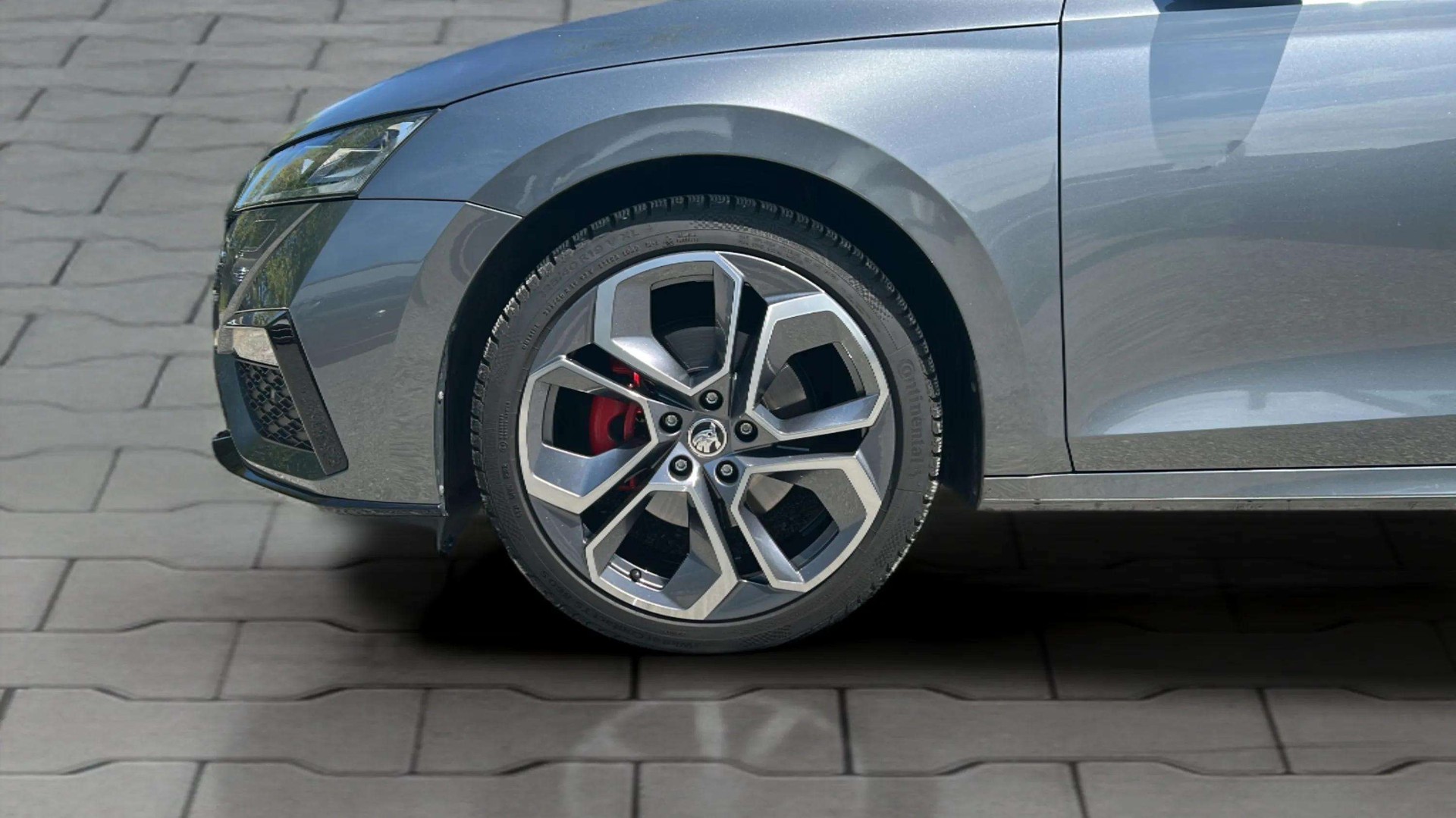SKODA Octavia Combi 2.0 TDI DSG RS 4x4 mit AHK-Vorbereitung & 5J Werksgarantie oder bis 100000km-image-25