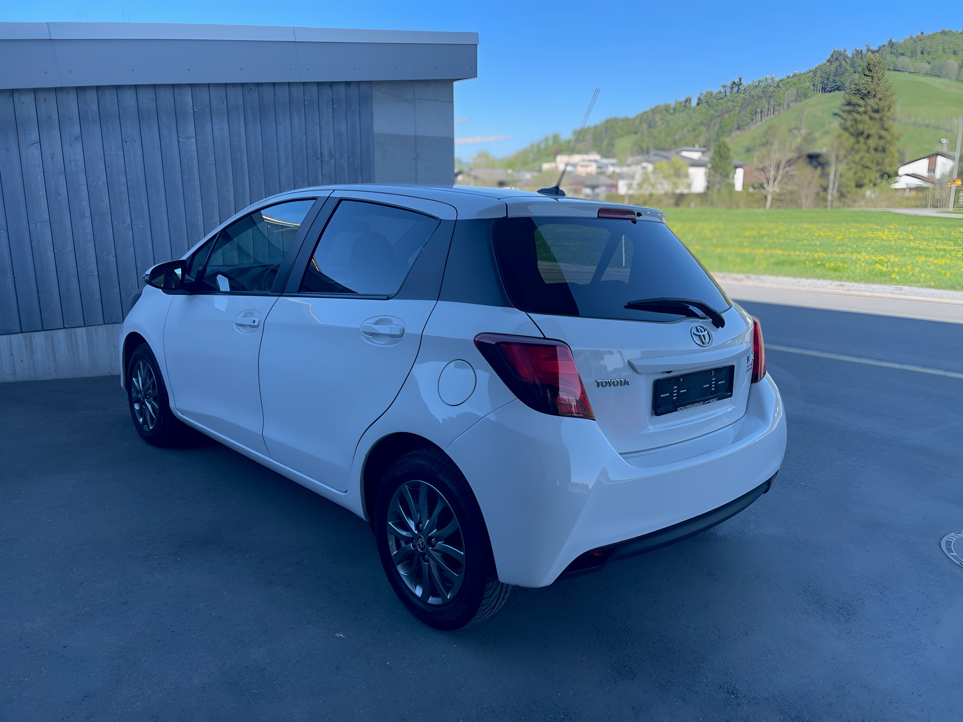 TOYOTA Yaris 1.33 Trend-image-2