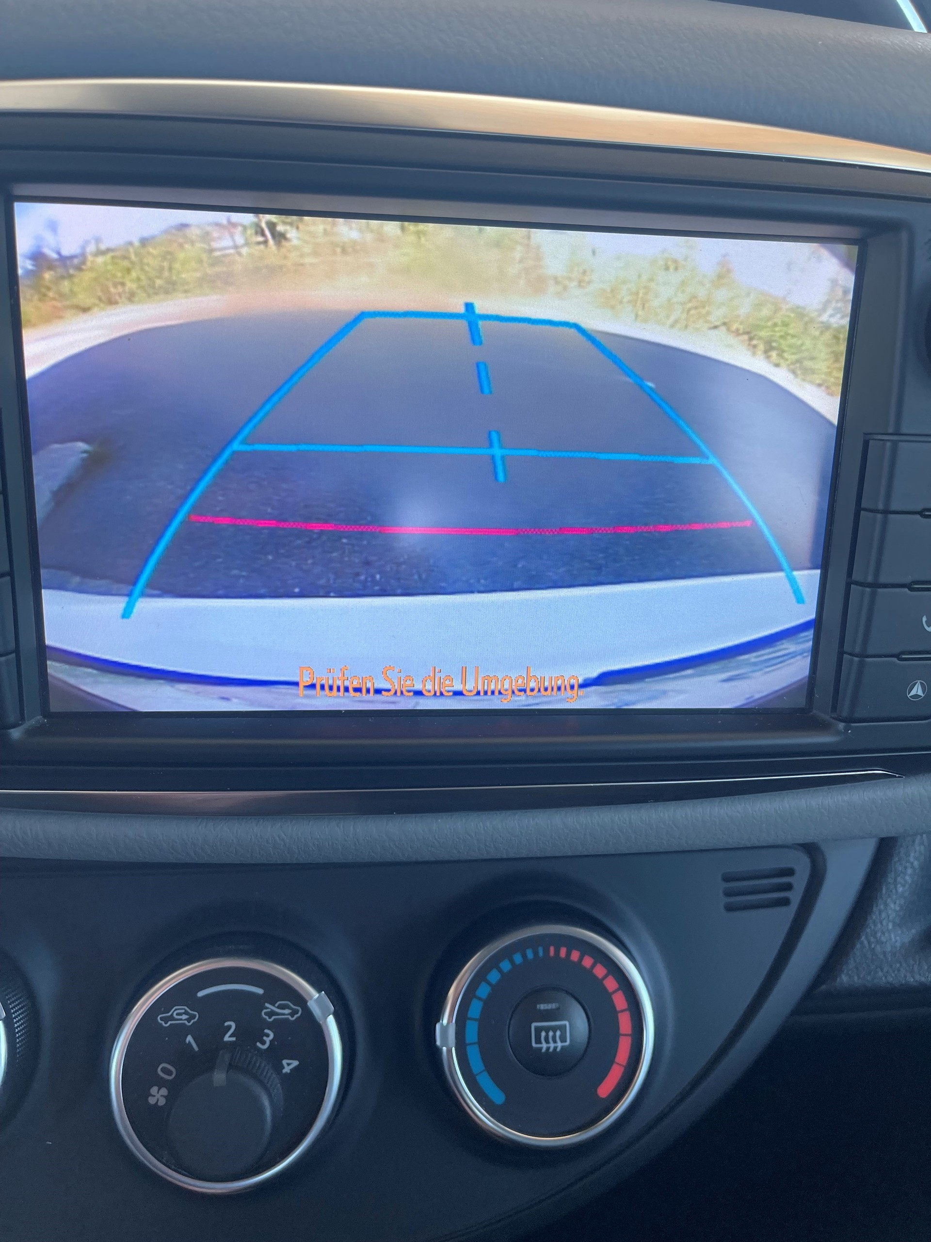 TOYOTA Yaris 1.33 Trend-image-12
