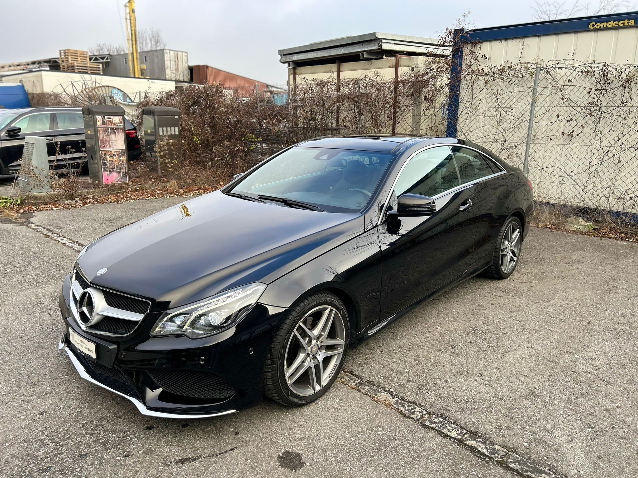 Car photo