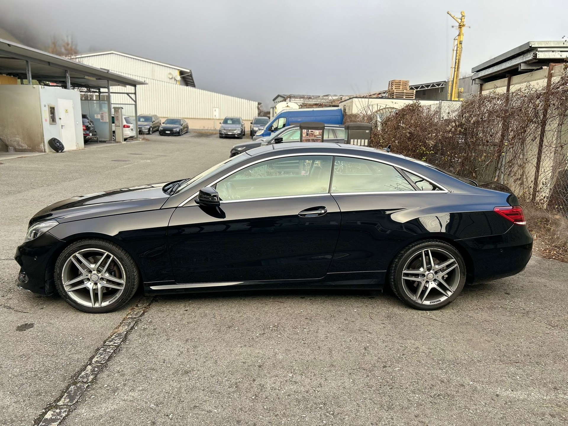 MERCEDES-BENZ E 350 4Matic 7G-Tronic-image-7