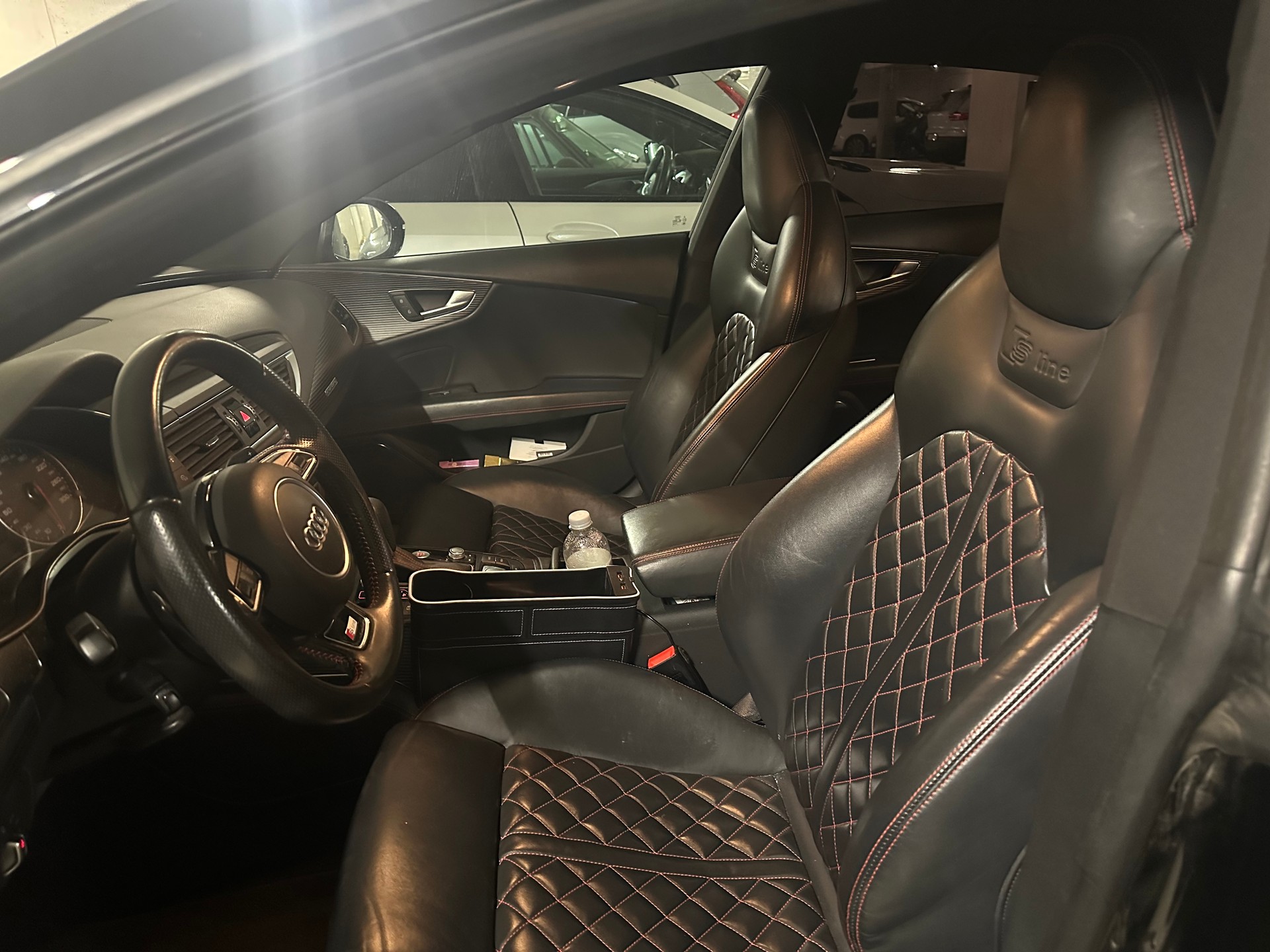 AUDI 3.0 V6 BITDI Competition quattro All black Edition-image-3