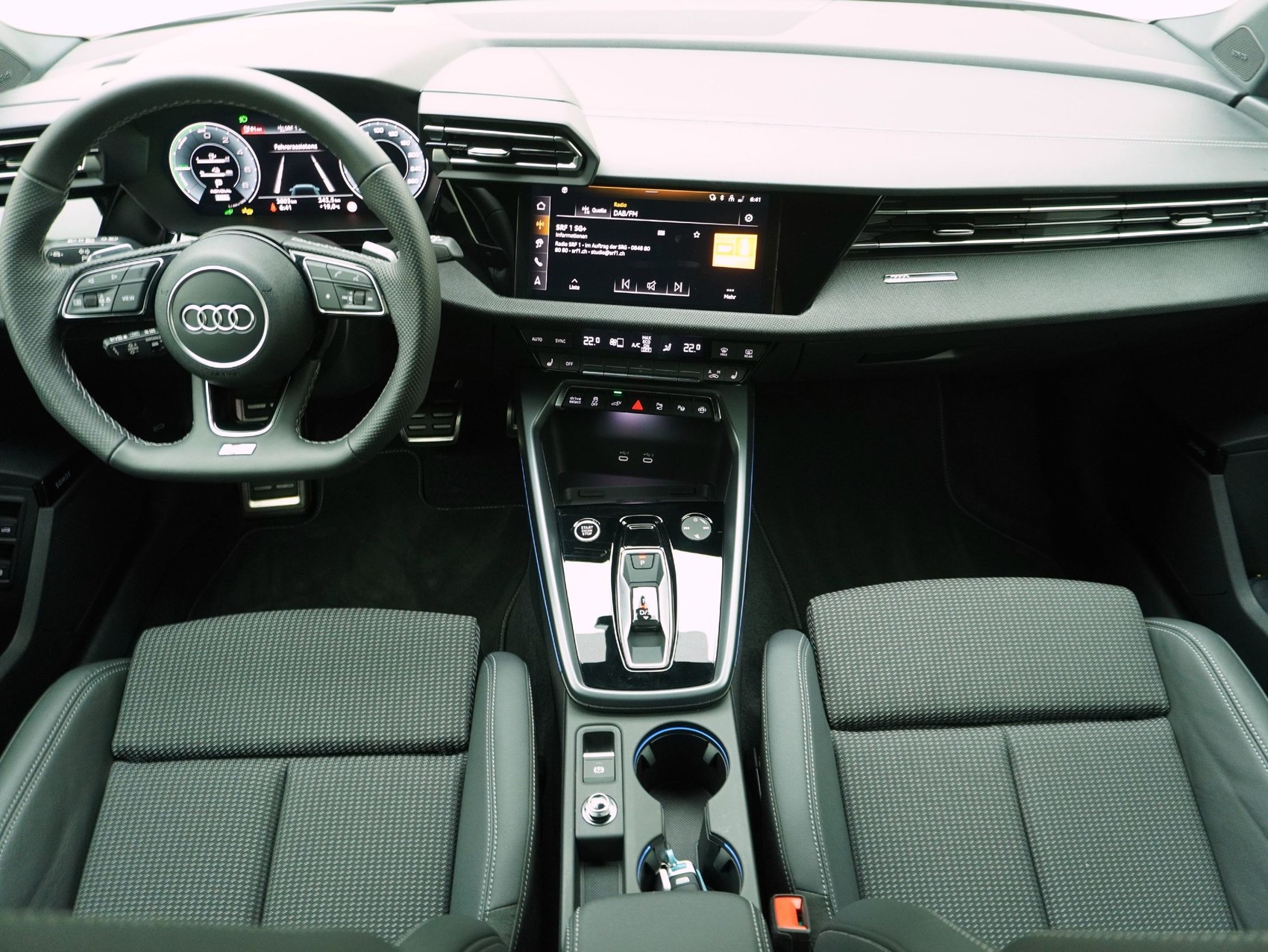 AUDI A3 Sportback 40 TFSI e S line S-Tronic **Audi Werksgarantie bis 05/2030**-image-15