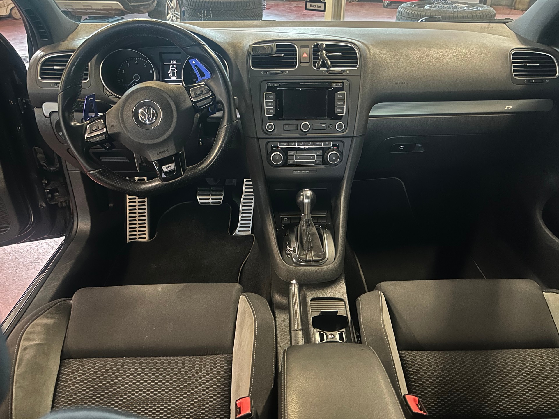 VW 2.0 TSI R DSG 4motion-image-3