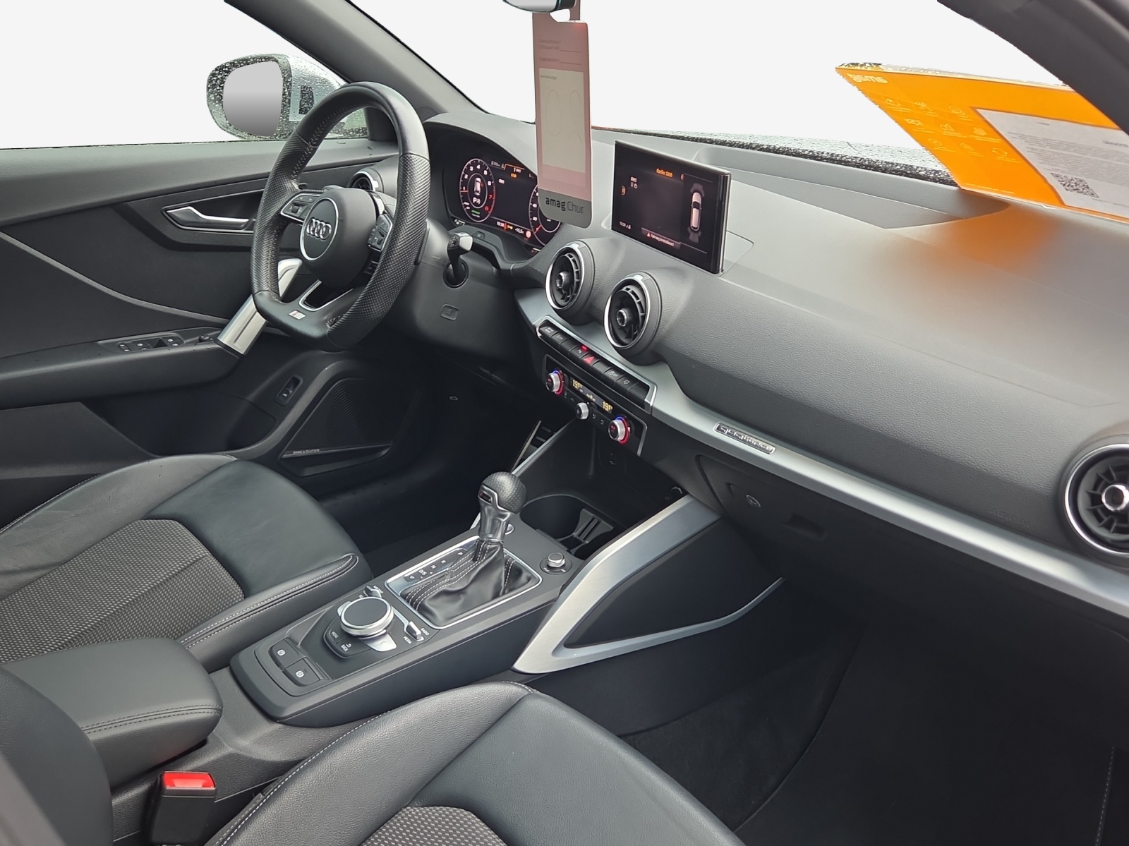 AUDI Q2 2.0 TFSI sport quattro S-tronic-image-14