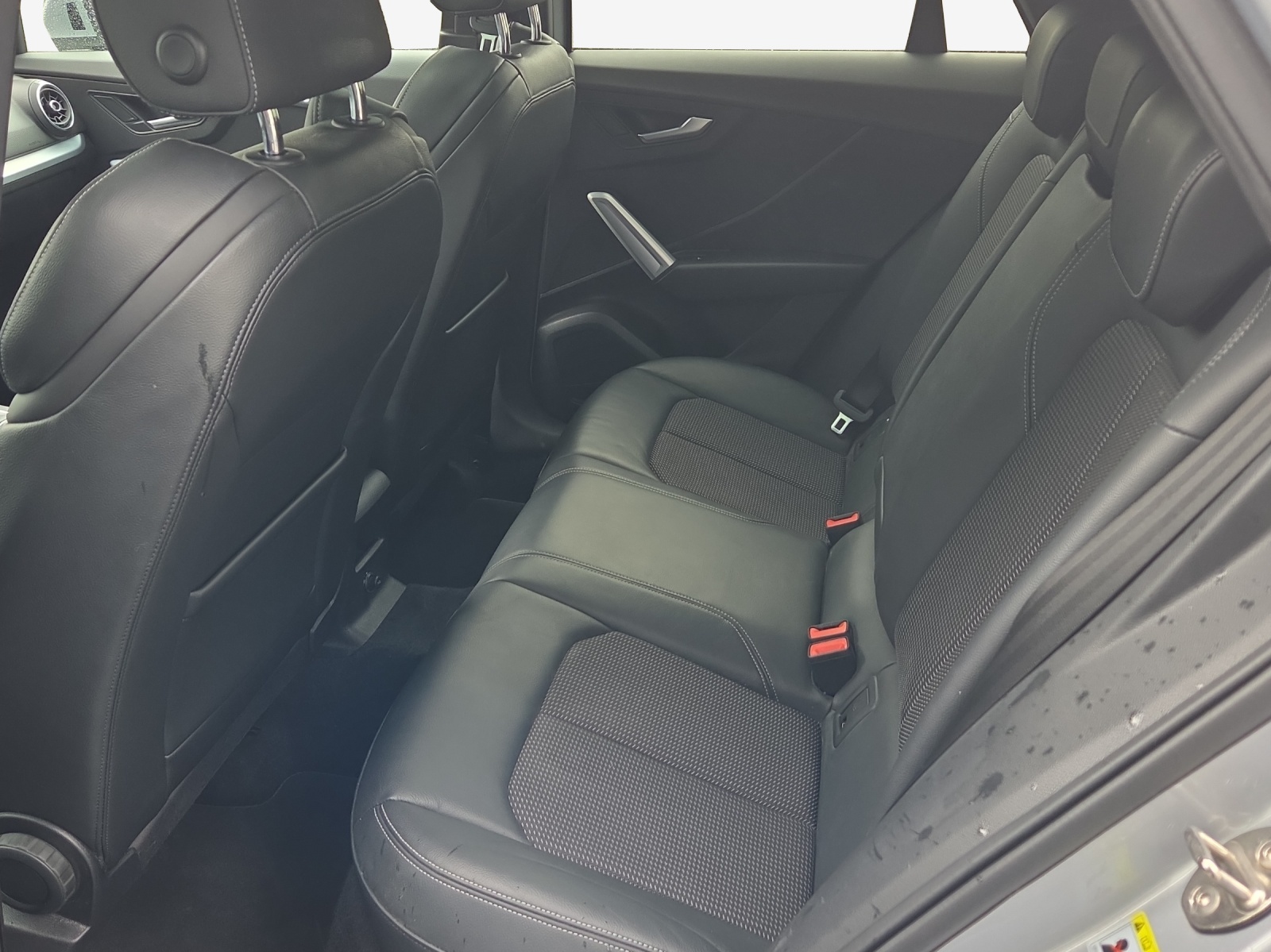 AUDI Q2 2.0 TFSI sport quattro S-tronic-image-11