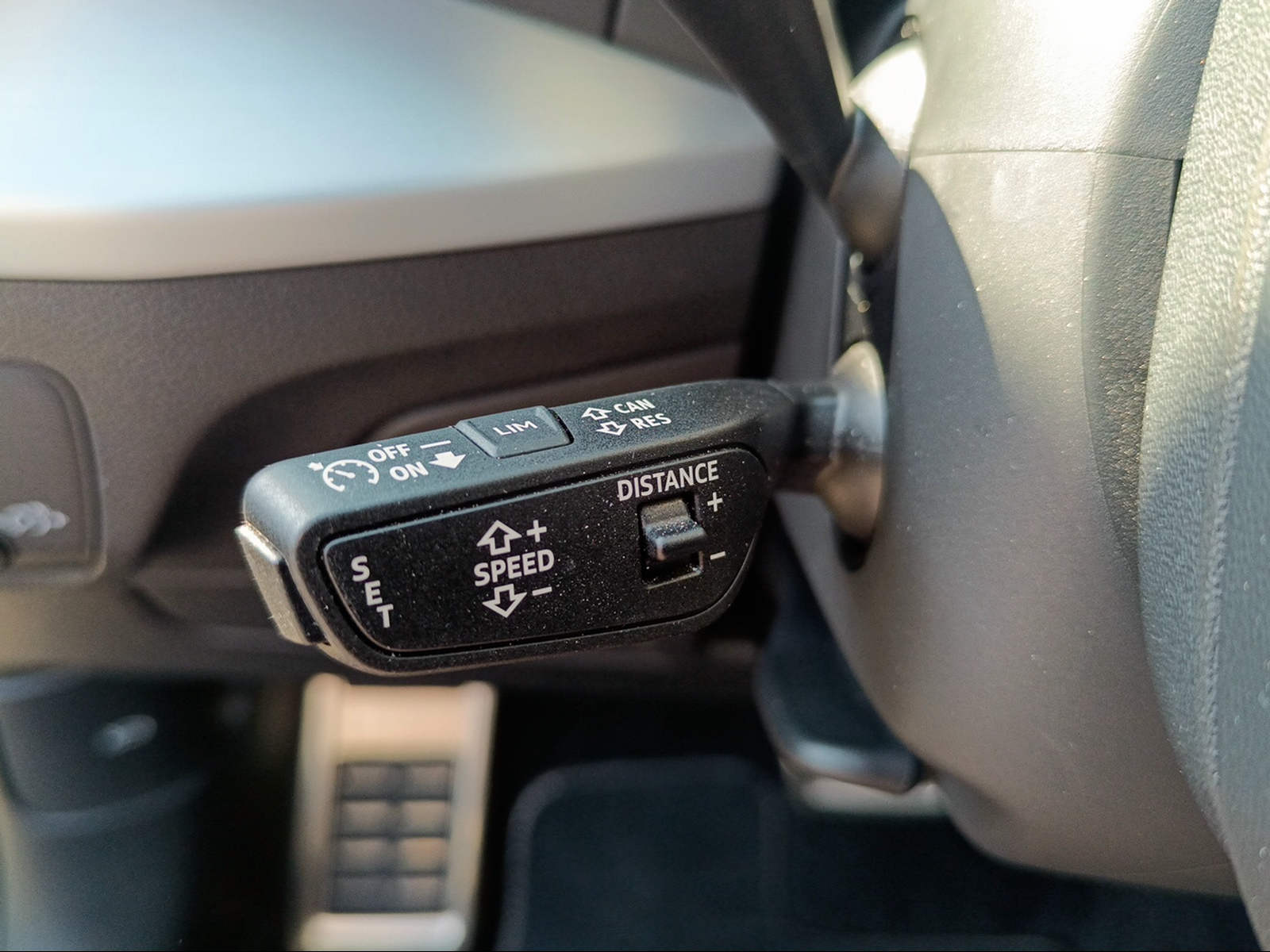 AUDI Q2 40 TFSI S line Attraction quattro S-tronic-image-12