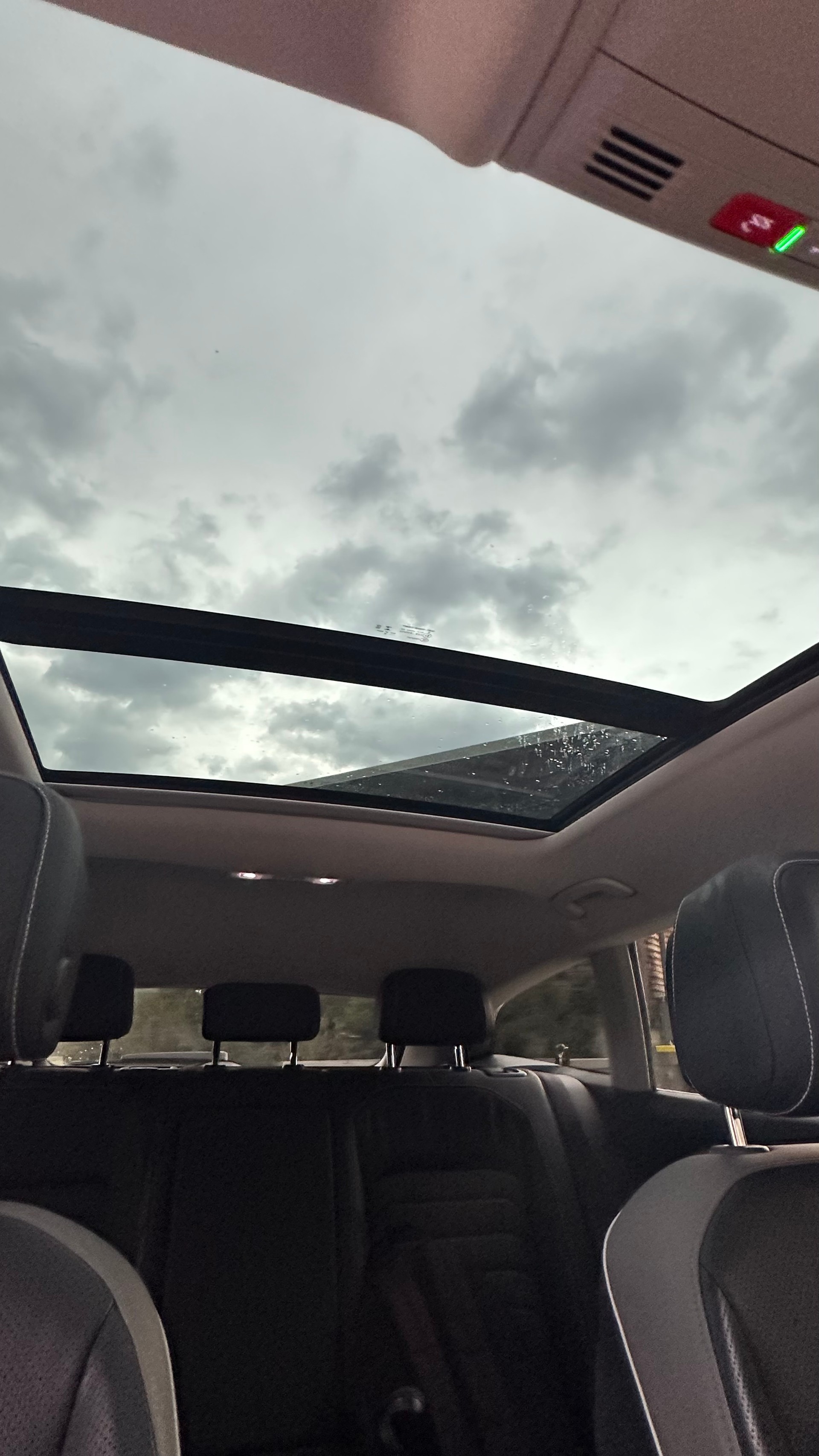 VW ELEGANCE-image-15