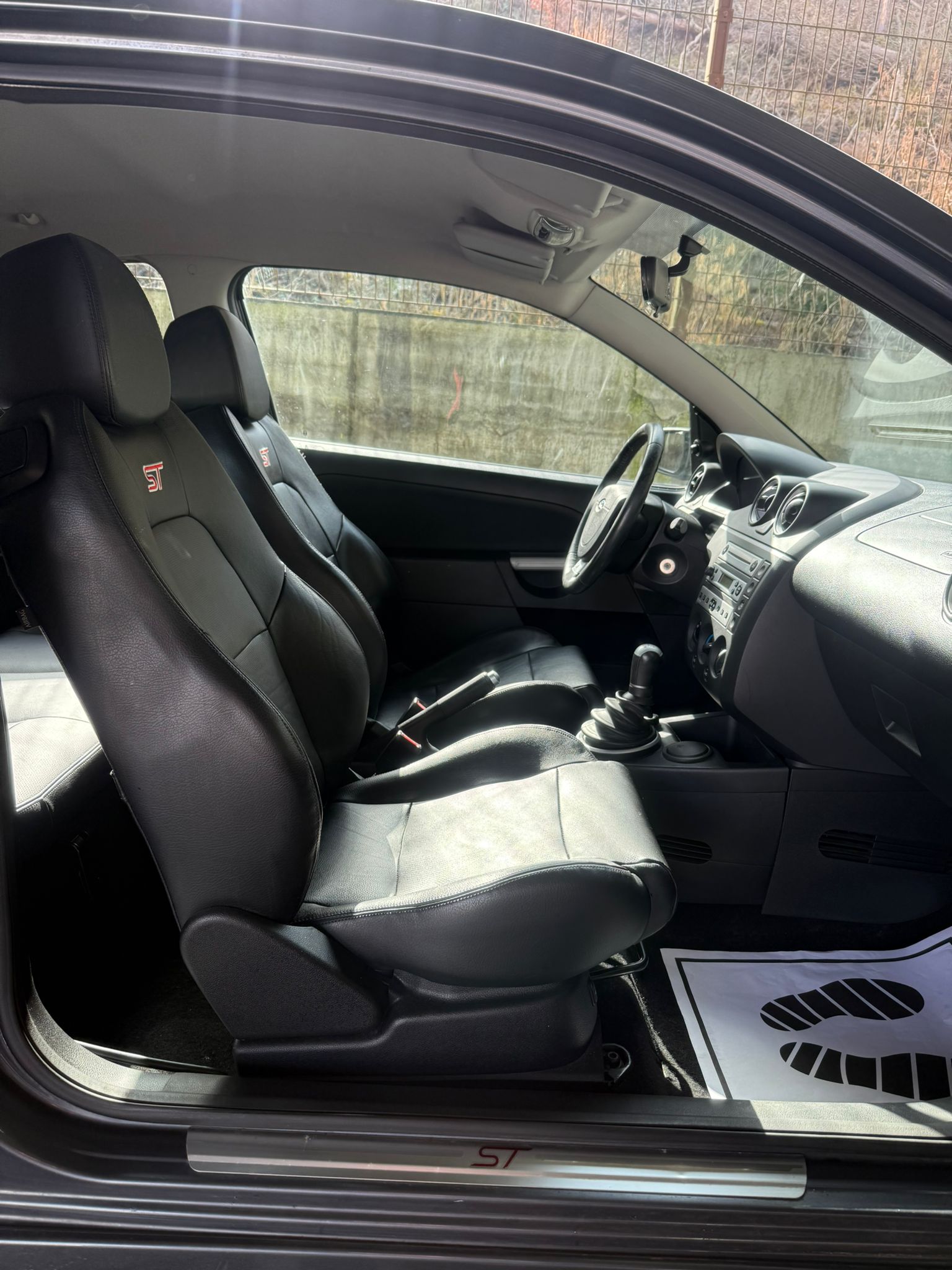FORD Fiesta 2.0 16V ST //NEU AB MFK!-image-8