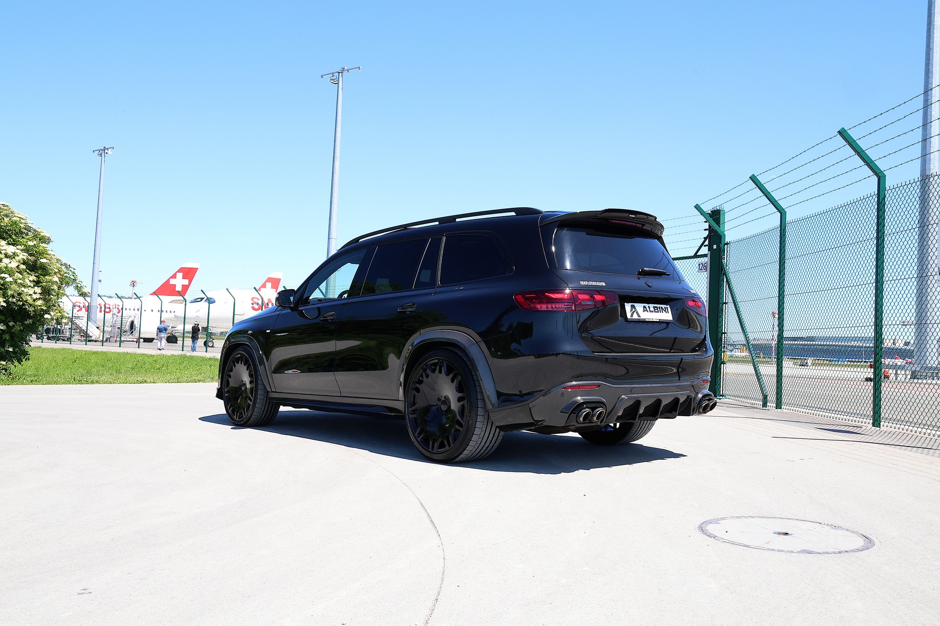 MERCEDES-BENZ BRABUS GLS 900 Superblack-image-8
