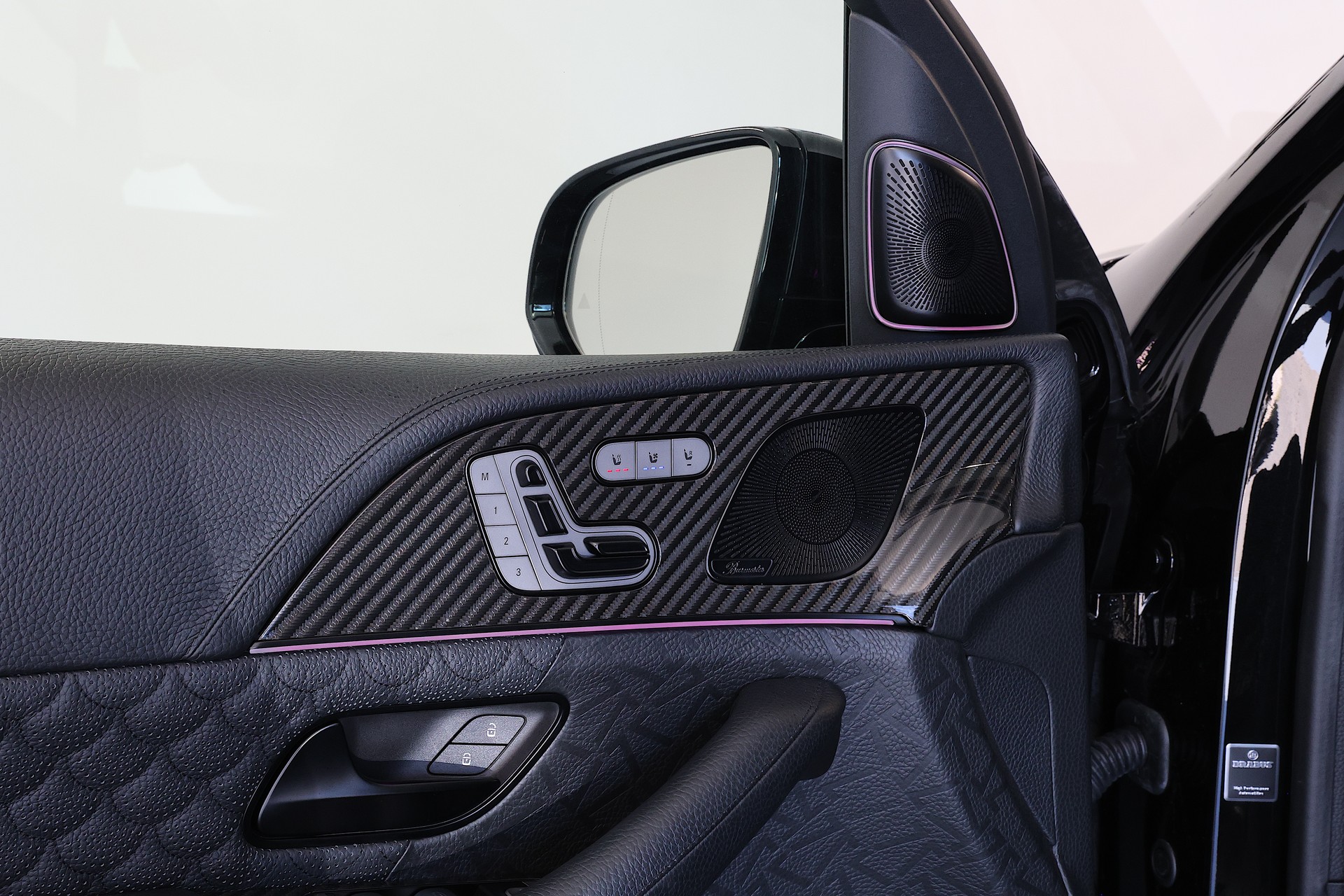 MERCEDES-BENZ BRABUS GLS 900 Superblack-image-10