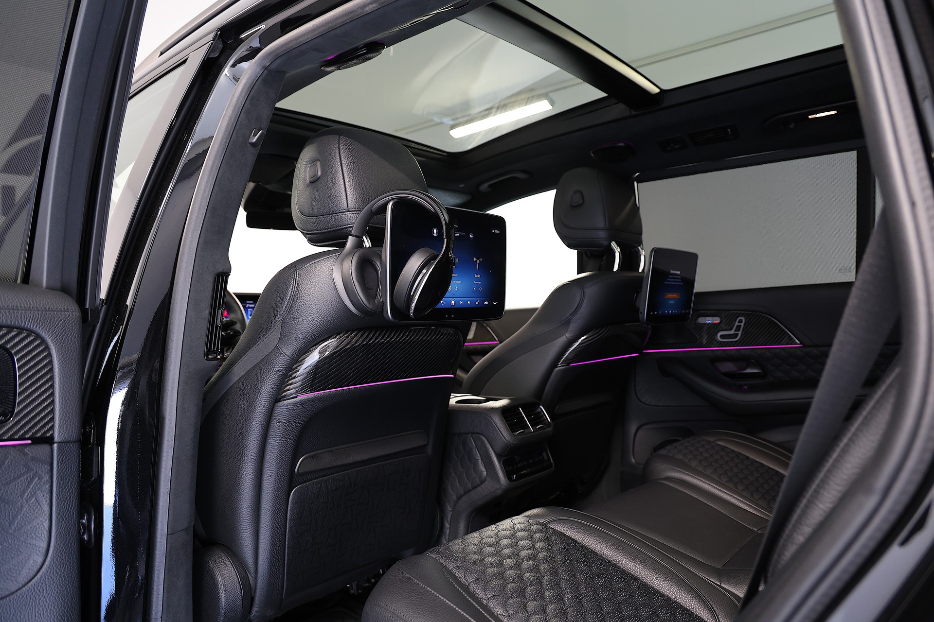 MERCEDES-BENZ BRABUS GLS 900 Superblack-image-23