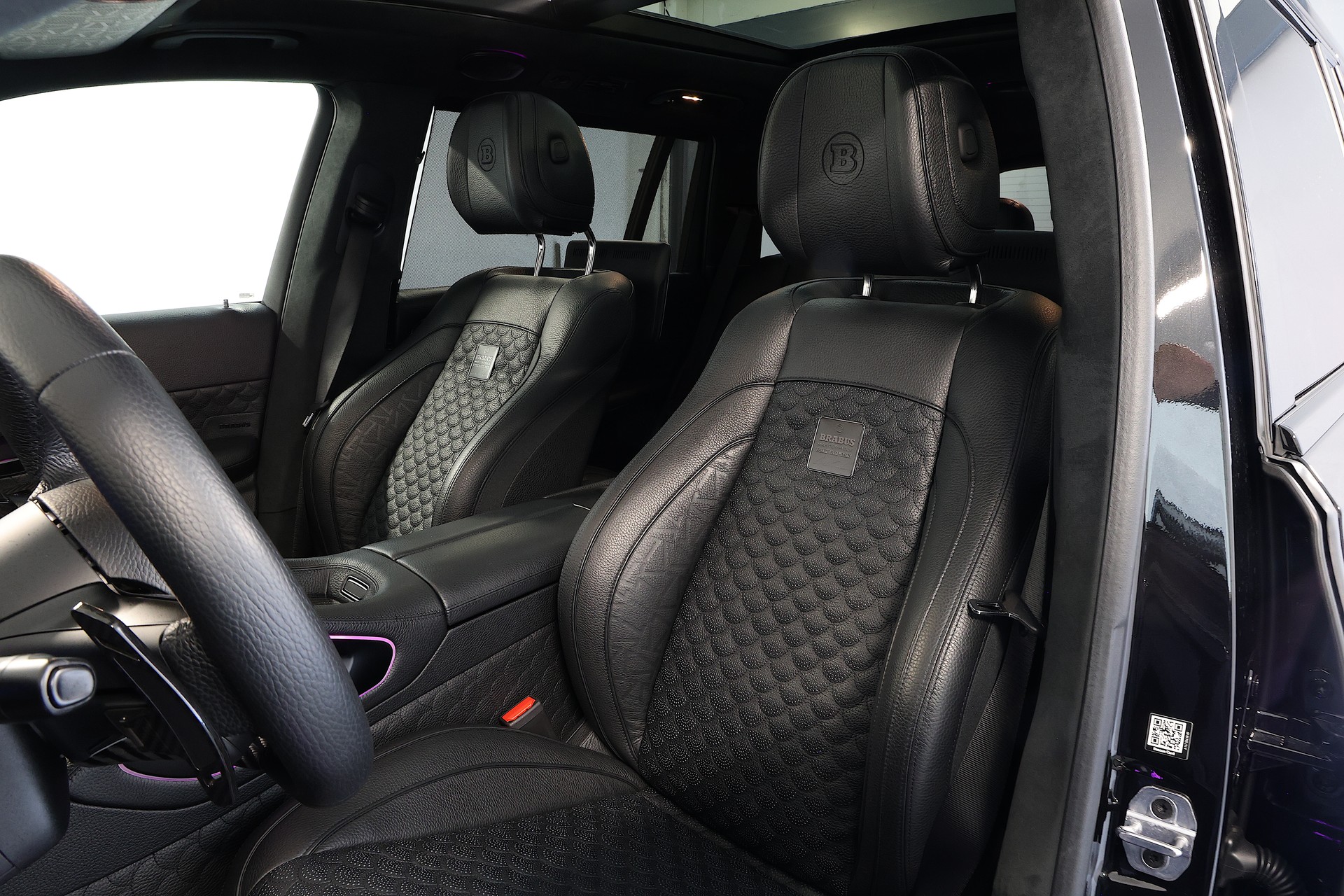MERCEDES-BENZ BRABUS GLS 900 Superblack-image-12
