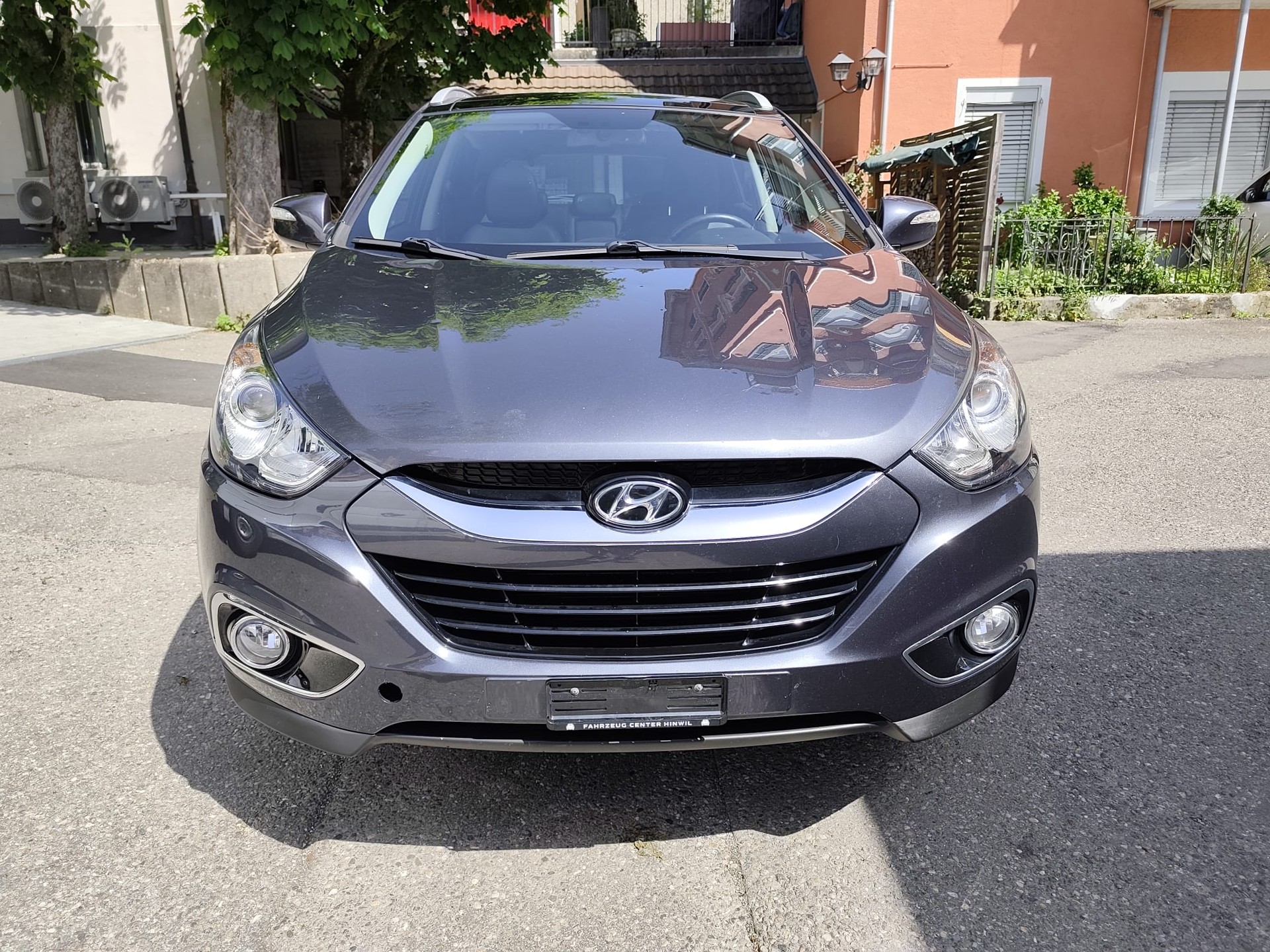 HYUNDAI iX 35 2.0 CRDi Premium 4WD Automatic-image-1