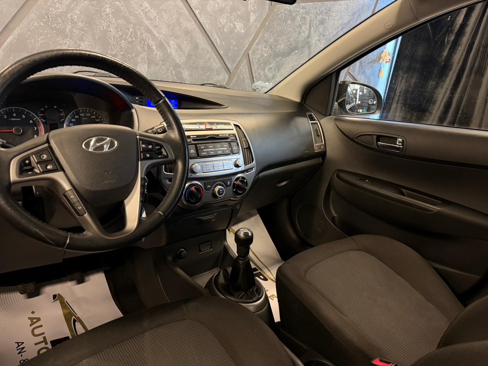 HYUNDAI i20 1.2 Pica-image-9
