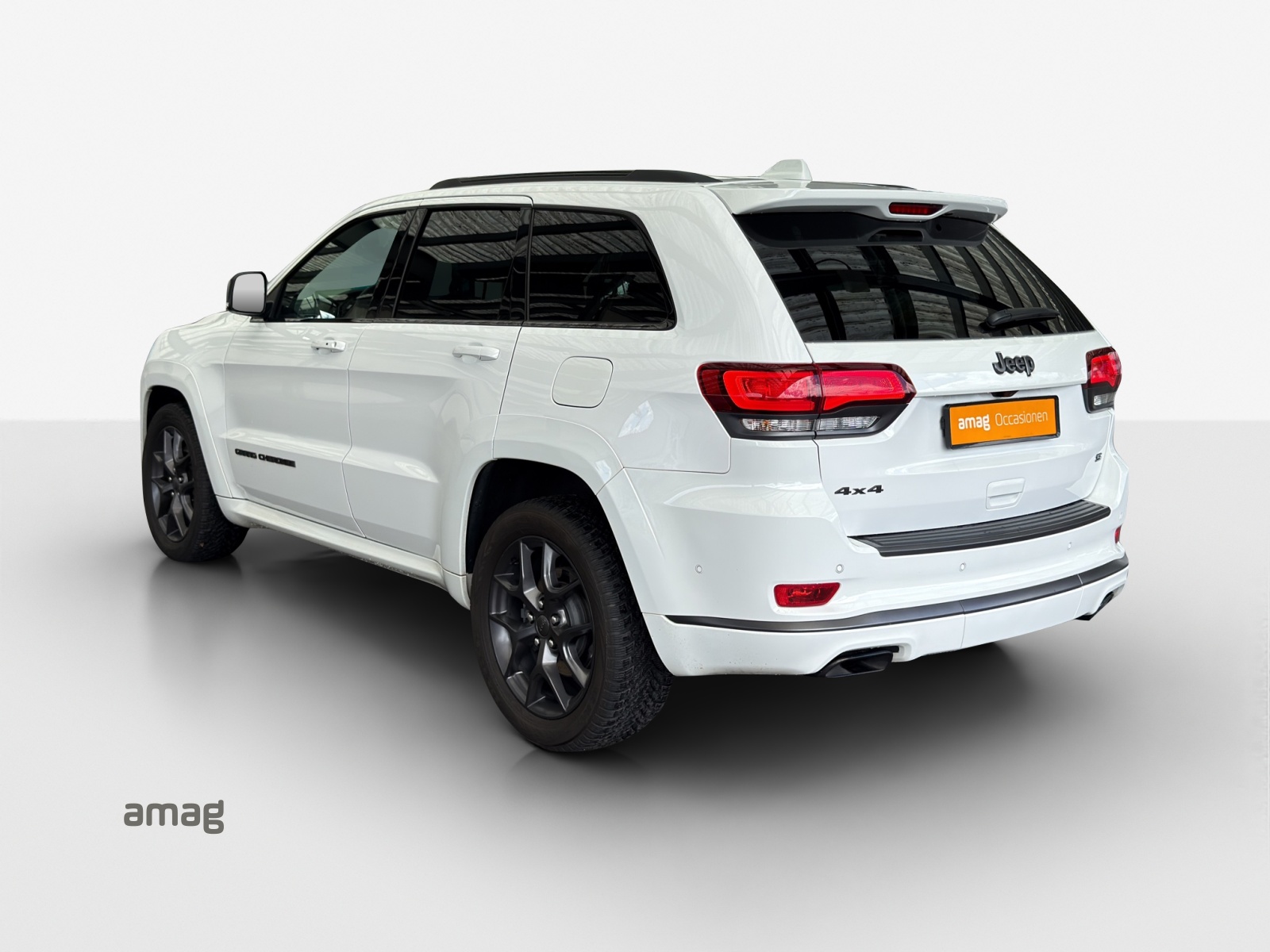 JEEP Grand Cherokee 3.0 CRD Night Eagle Automatic-image-2