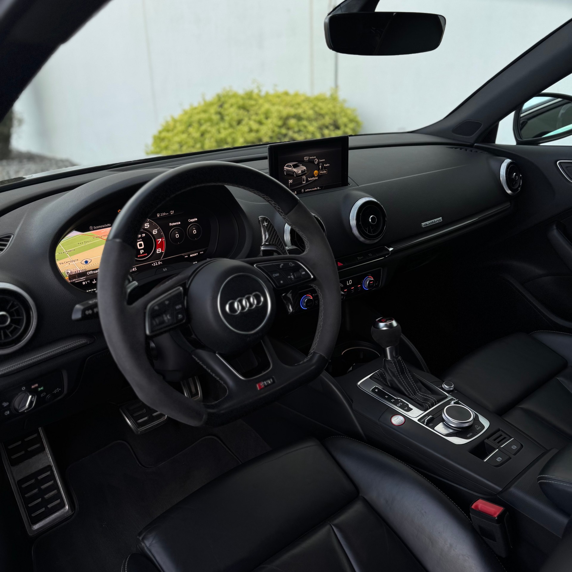 AUDI RS3 Sportback 2.5 TSI quattro S-tronic-image-5