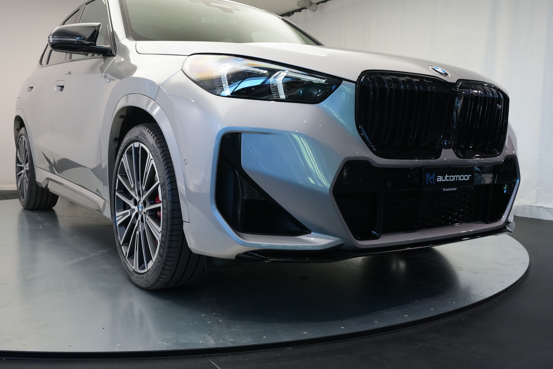 BMW X1 xDrive M35i *CH-Fahrzeug* *M Sportsitze*-image-45