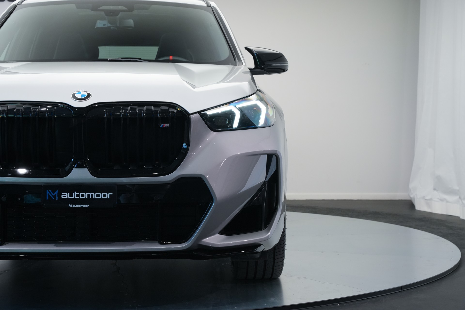 BMW X1 xDrive M35i *CH-Fahrzeug* *M Sportsitze*-image-38