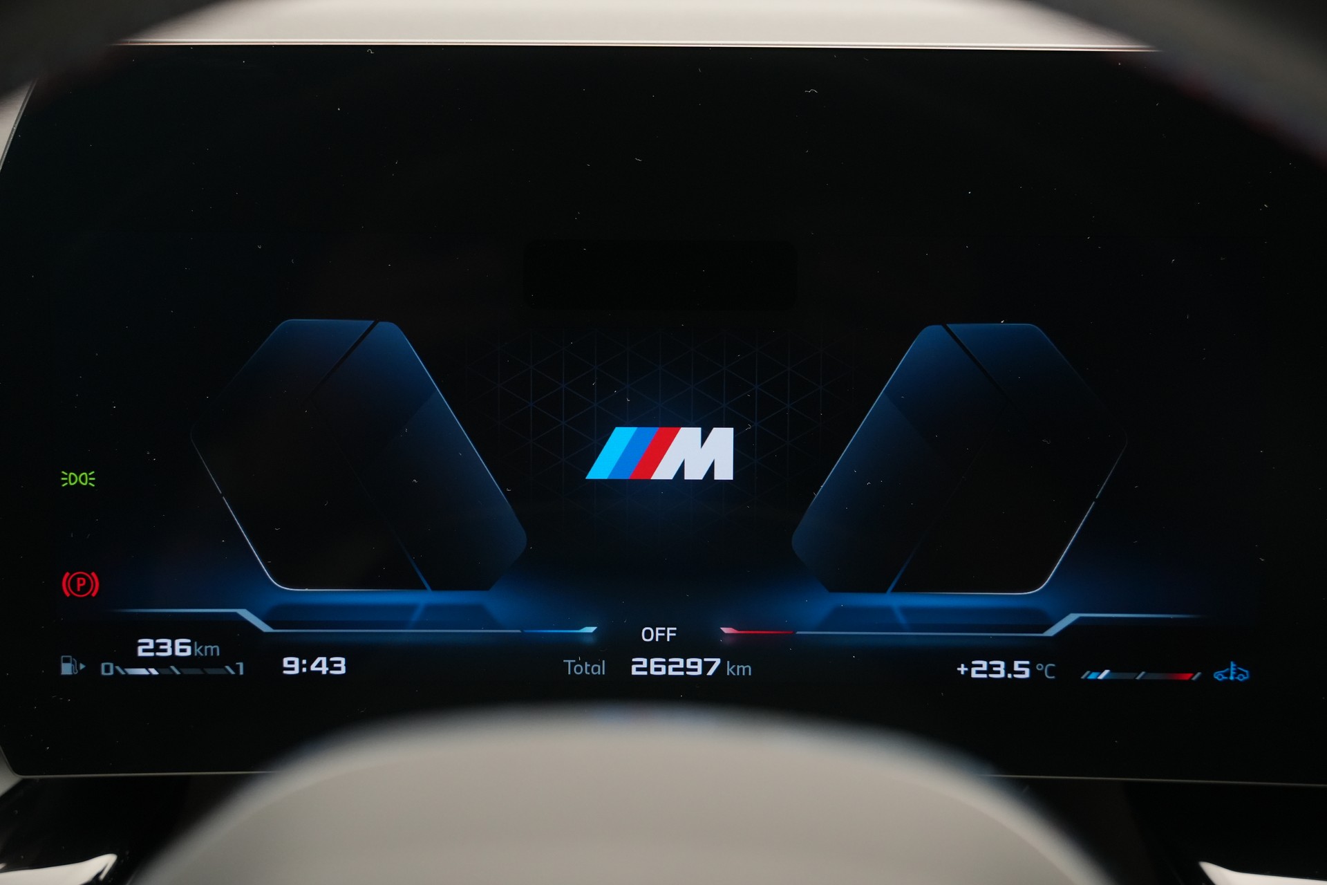 BMW X1 xDrive M35i *CH-Fahrzeug* *M Sportsitze*-image-19