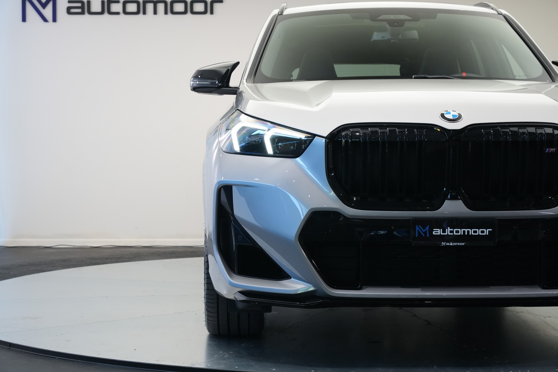 BMW X1 xDrive M35i *CH-Fahrzeug* *M Sportsitze*-image-39