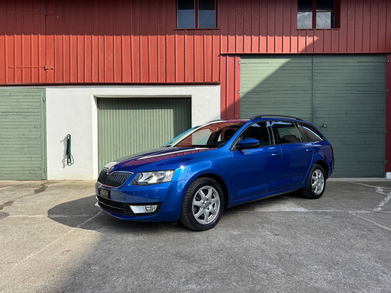 Car photo