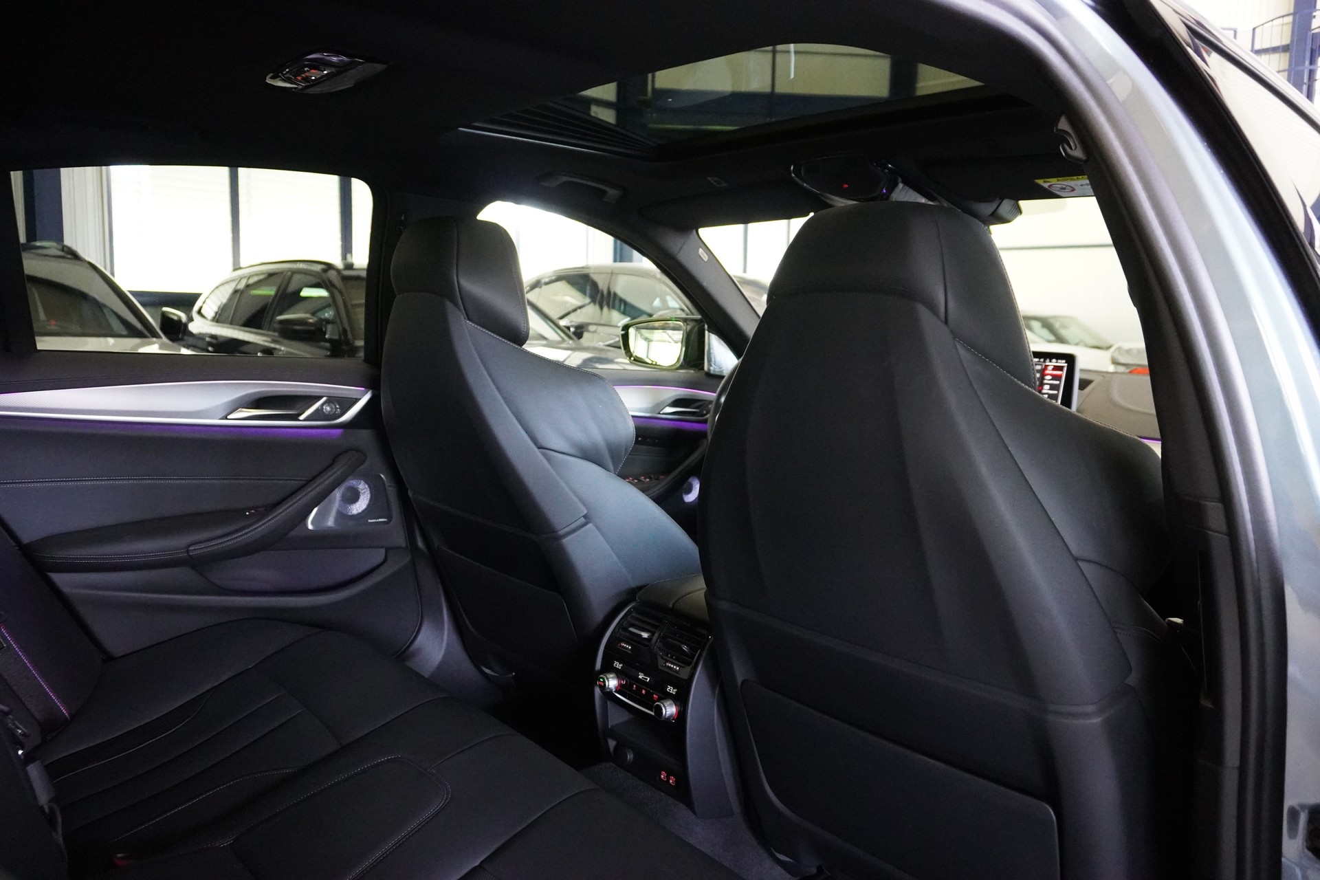 BMW M5 xDrive Competition Drivelogic // Individual Bluestone // Bowers & Wilkins //-image-10