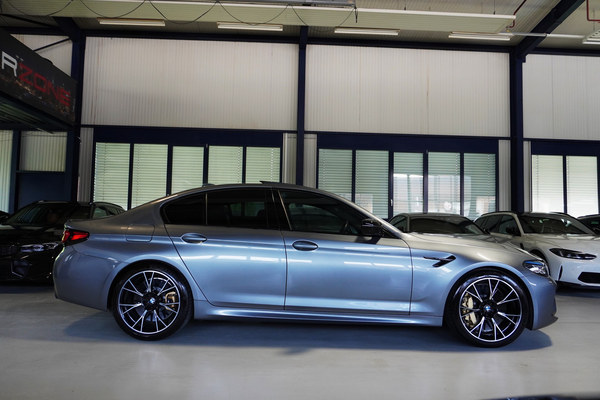 BMW M5 xDrive Competition Drivelogic // Individual Bluestone // Bowers & Wilkins //-image-4