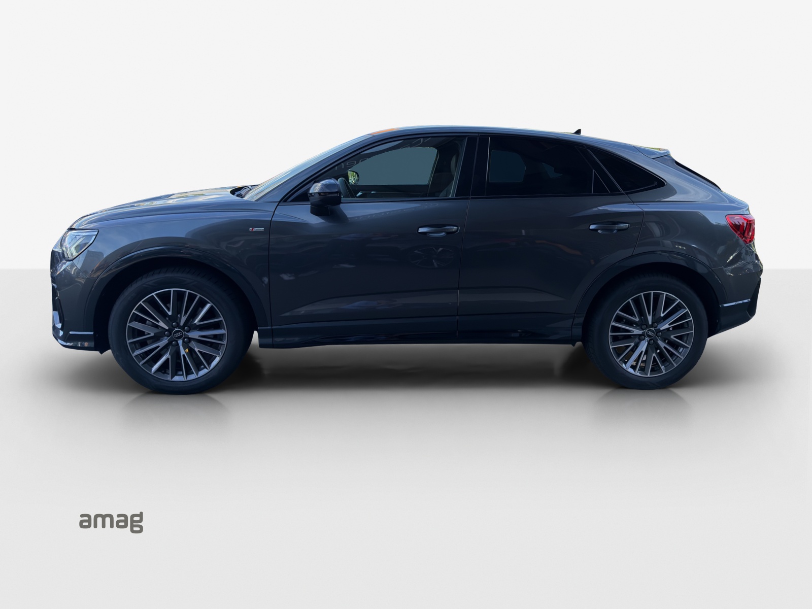 AUDI Q3 Sportback 40 TFSI S line quattro S-tronic-showroom-element-1