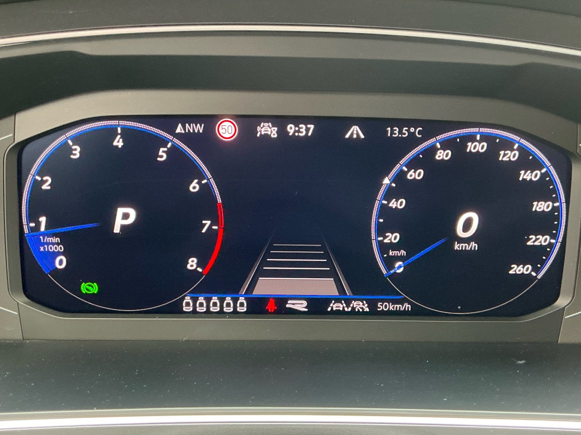 VW Tiguan Allspace R-LINE 4MOTION BLACK STYLE *** 5 JAHRE VW WERKGSGARANTIE ***-image-9