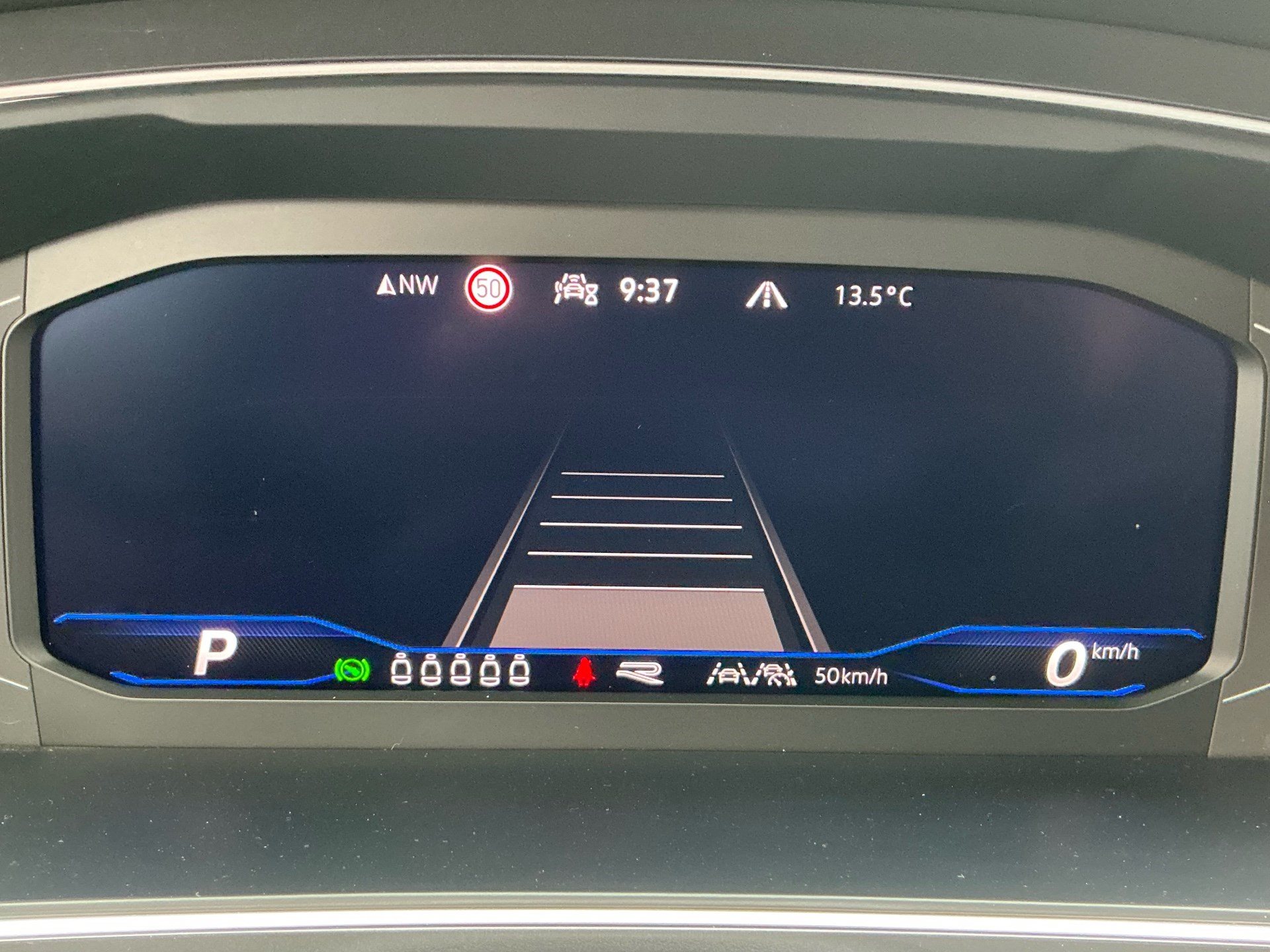 VW Tiguan Allspace R-LINE 4MOTION BLACK STYLE *** 5 JAHRE VW WERKGSGARANTIE ***-image-10