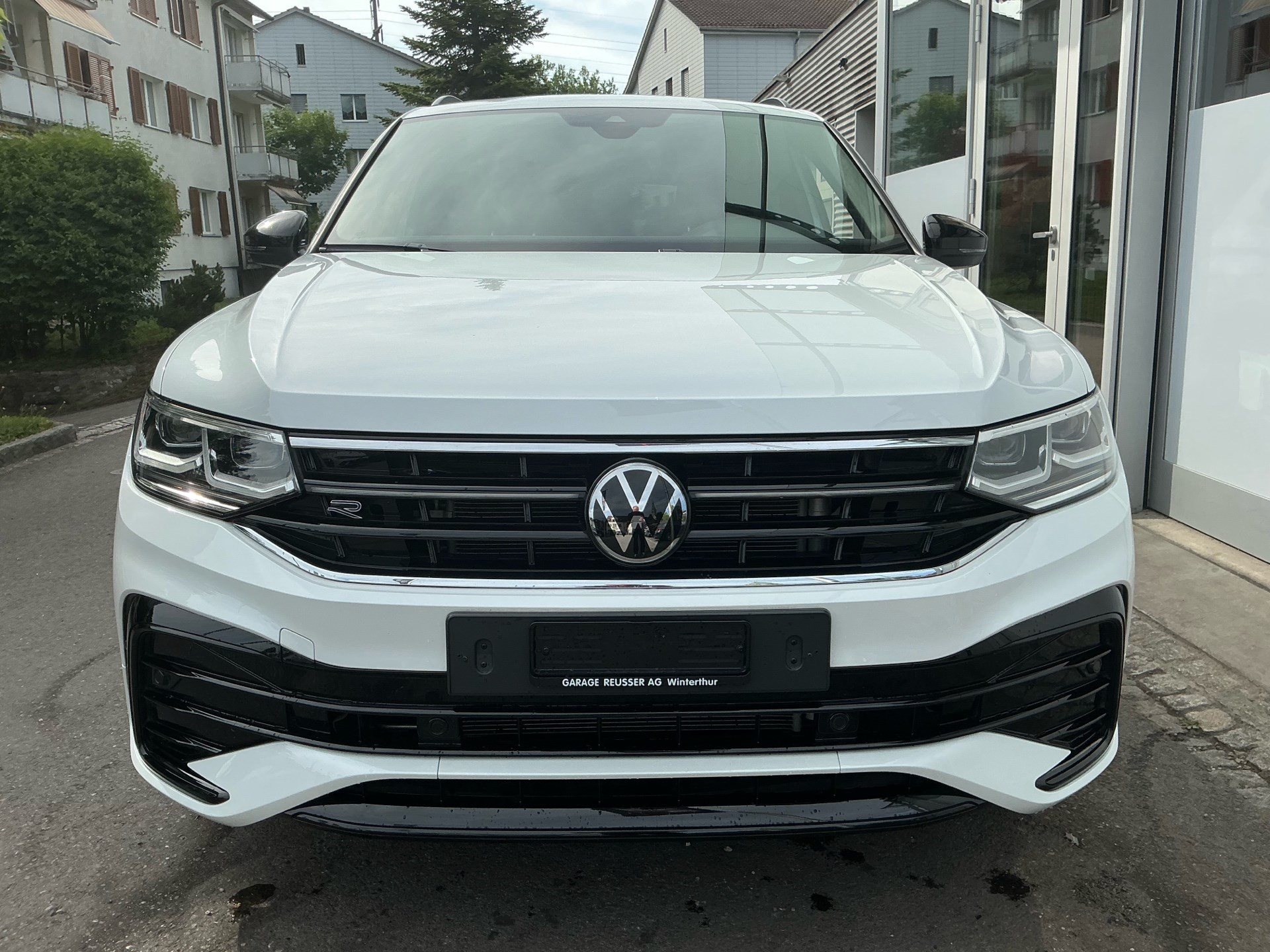 VW Tiguan Allspace R-LINE 4MOTION BLACK STYLE *** 5 JAHRE VW WERKGSGARANTIE ***-image-1
