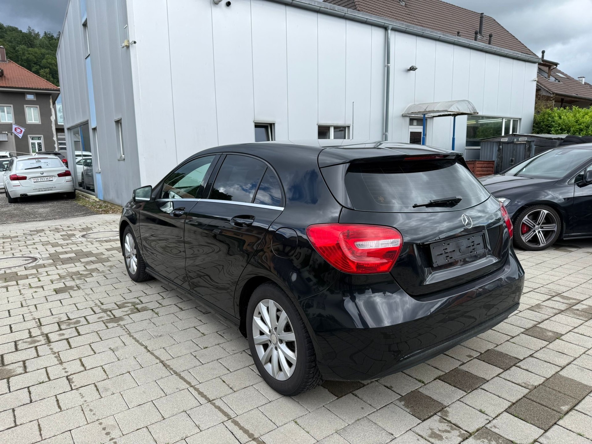 MERCEDES-BENZ A 180 Urban-image-3