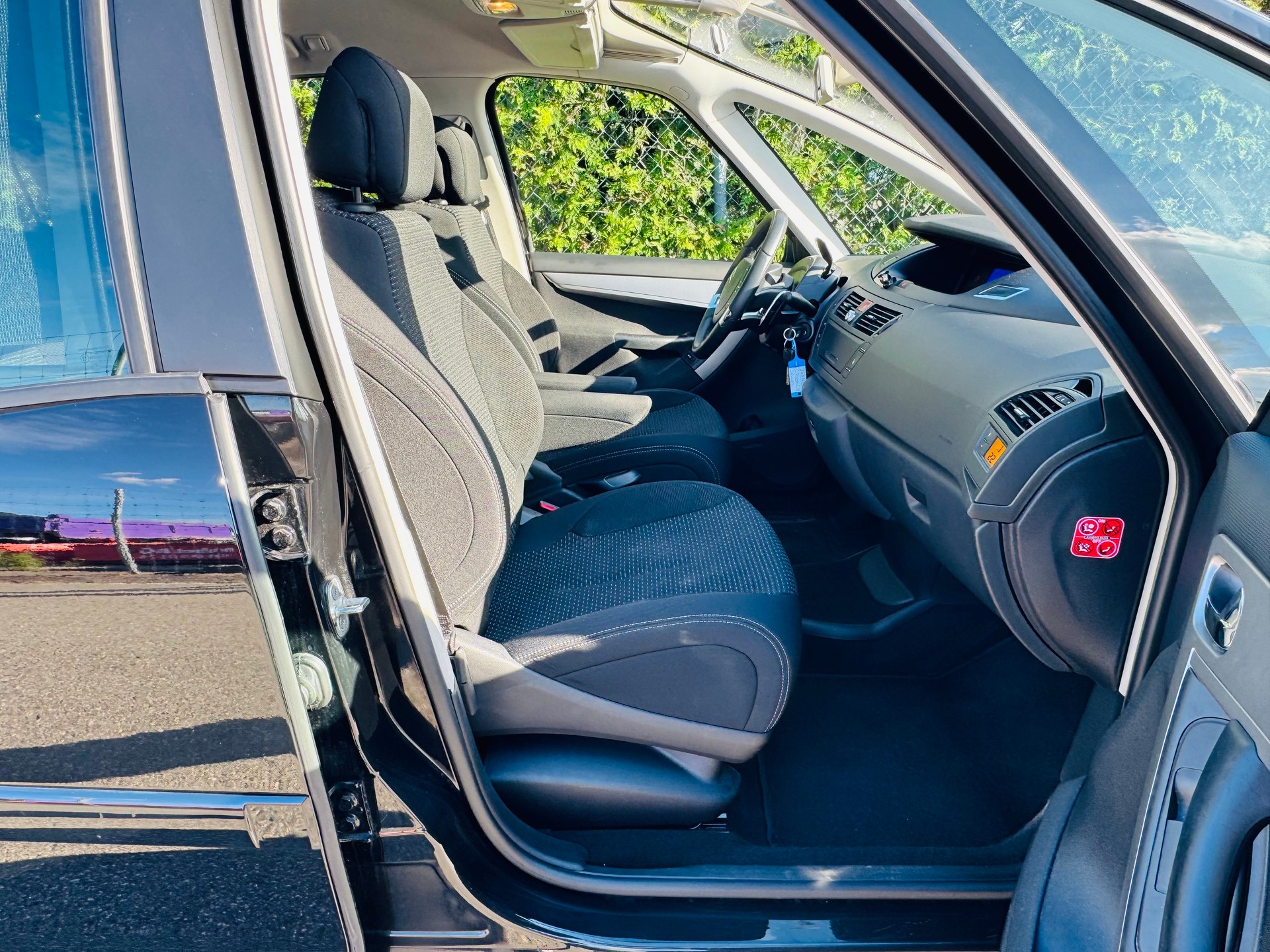 CITROEN C4 Picasso 1.6i 16V THP Exclusive+ BMP6-image-11